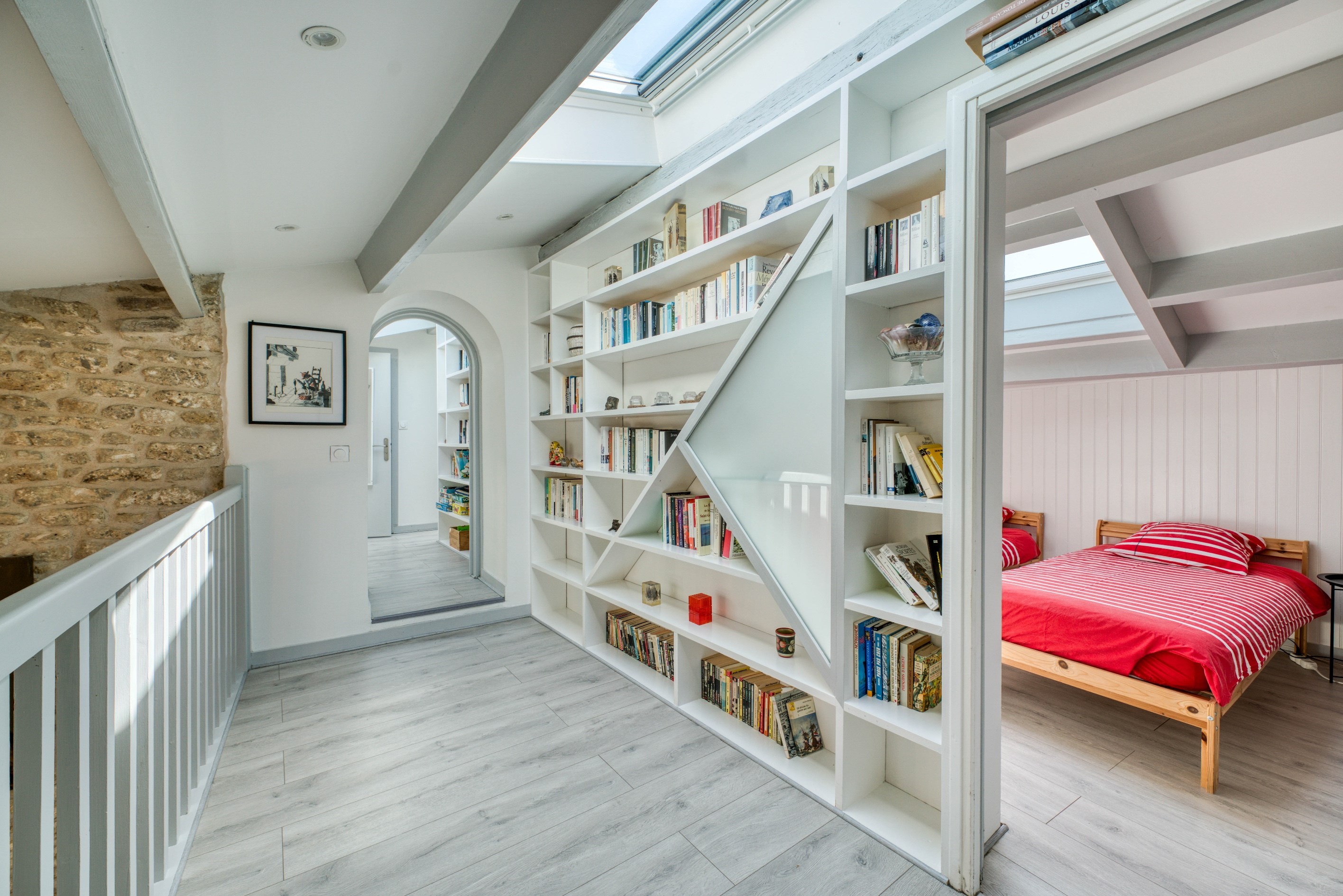  BEAUTIFUL CHARACTER PROPERTY WITH  SWIMMING POOL IN THE HEART OF A VILLAGE ON O… - 物件實景