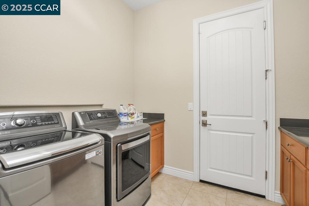 Brentwood, California, 94513, United States, 2 Bedrooms Bedrooms, ,2 BathroomsBathrooms,Residential,For Sale,1837738