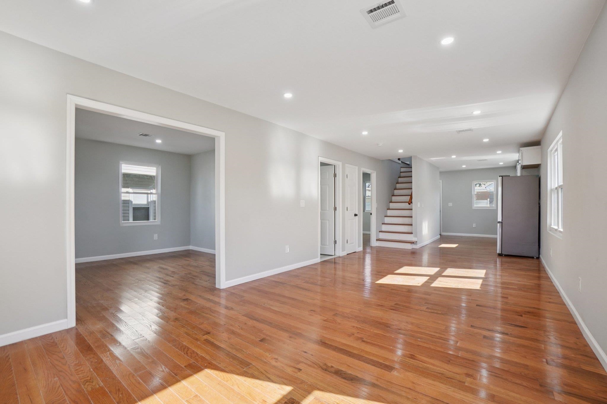 Wood-ridge, New Jersey, 07075, United States, 4 Bedrooms Bedrooms, ,3 BathroomsBathrooms,Residential,For Sale,1979587