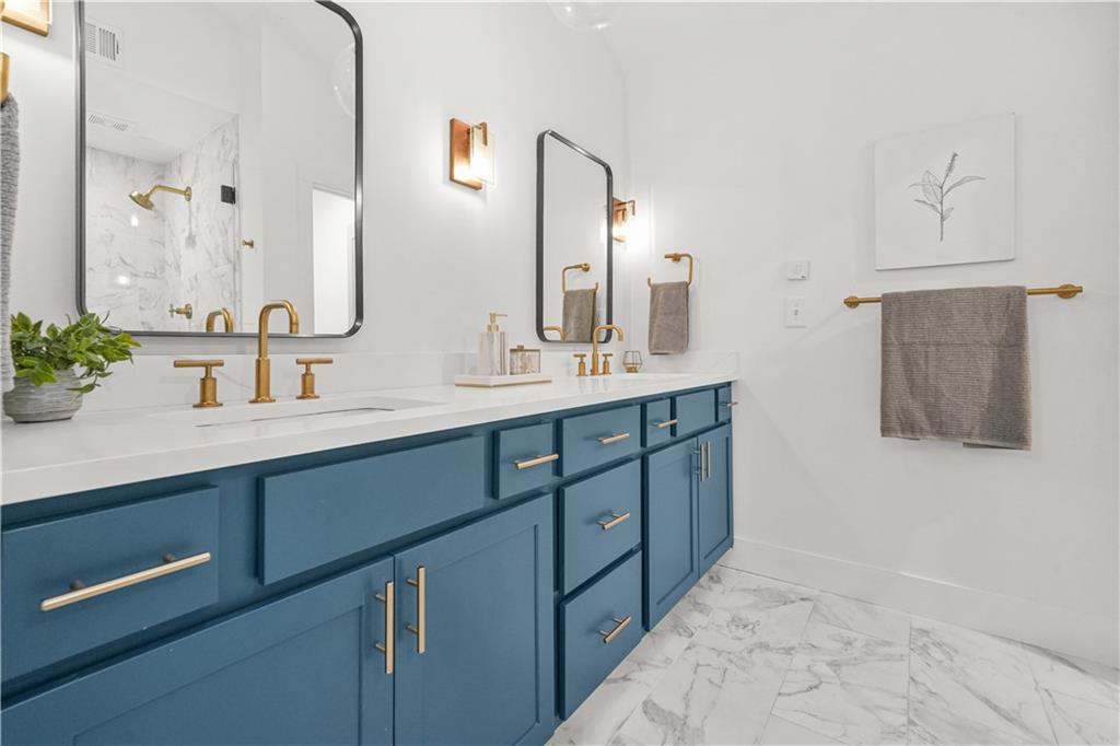 Atlanta, Georgia, 30315, United States, 3 Bedrooms Bedrooms, ,3 BathroomsBathrooms,Residential,For Sale,1966539