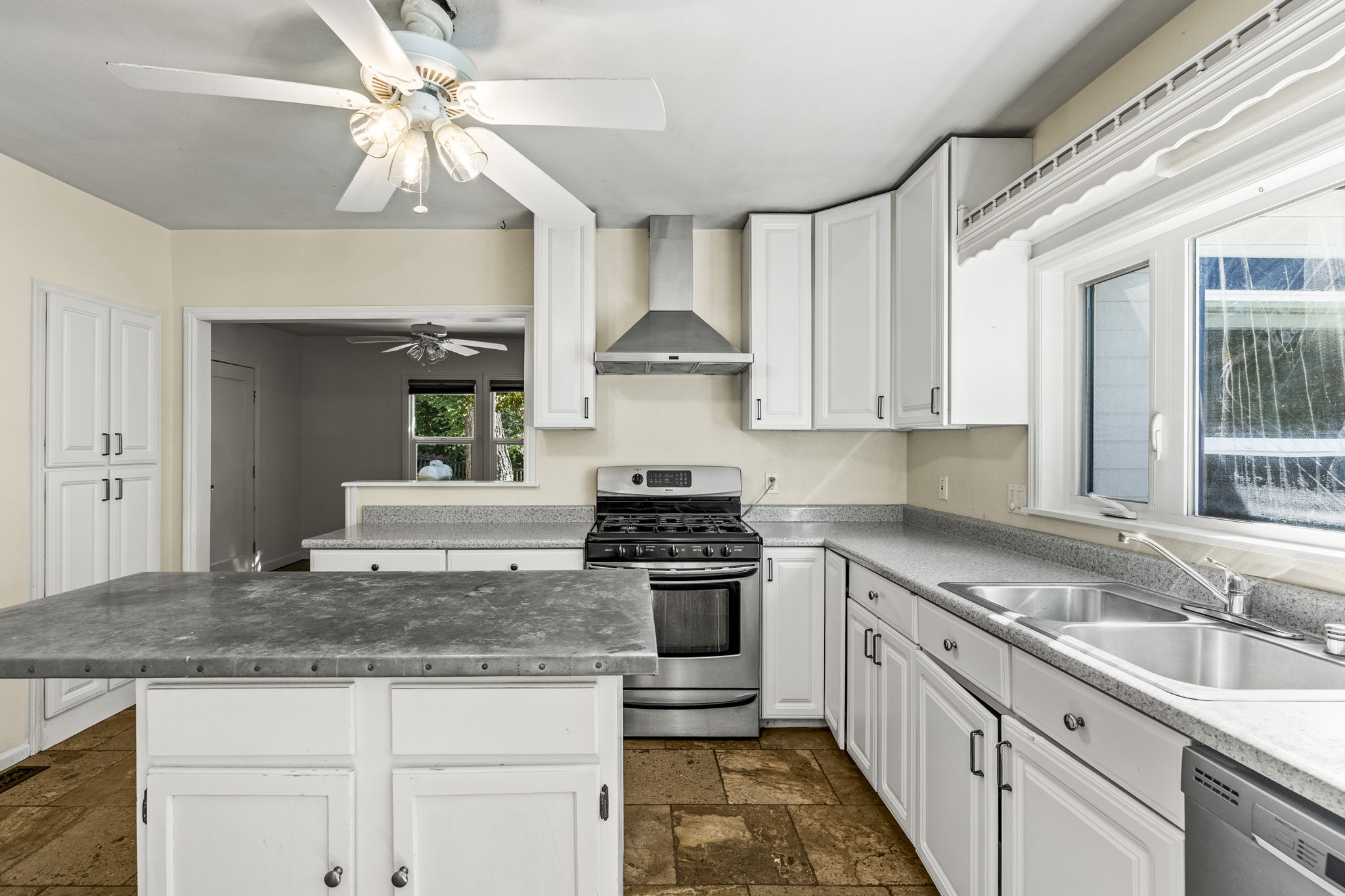  11 Lukens Pl. Angwin, CA. - 物件實景