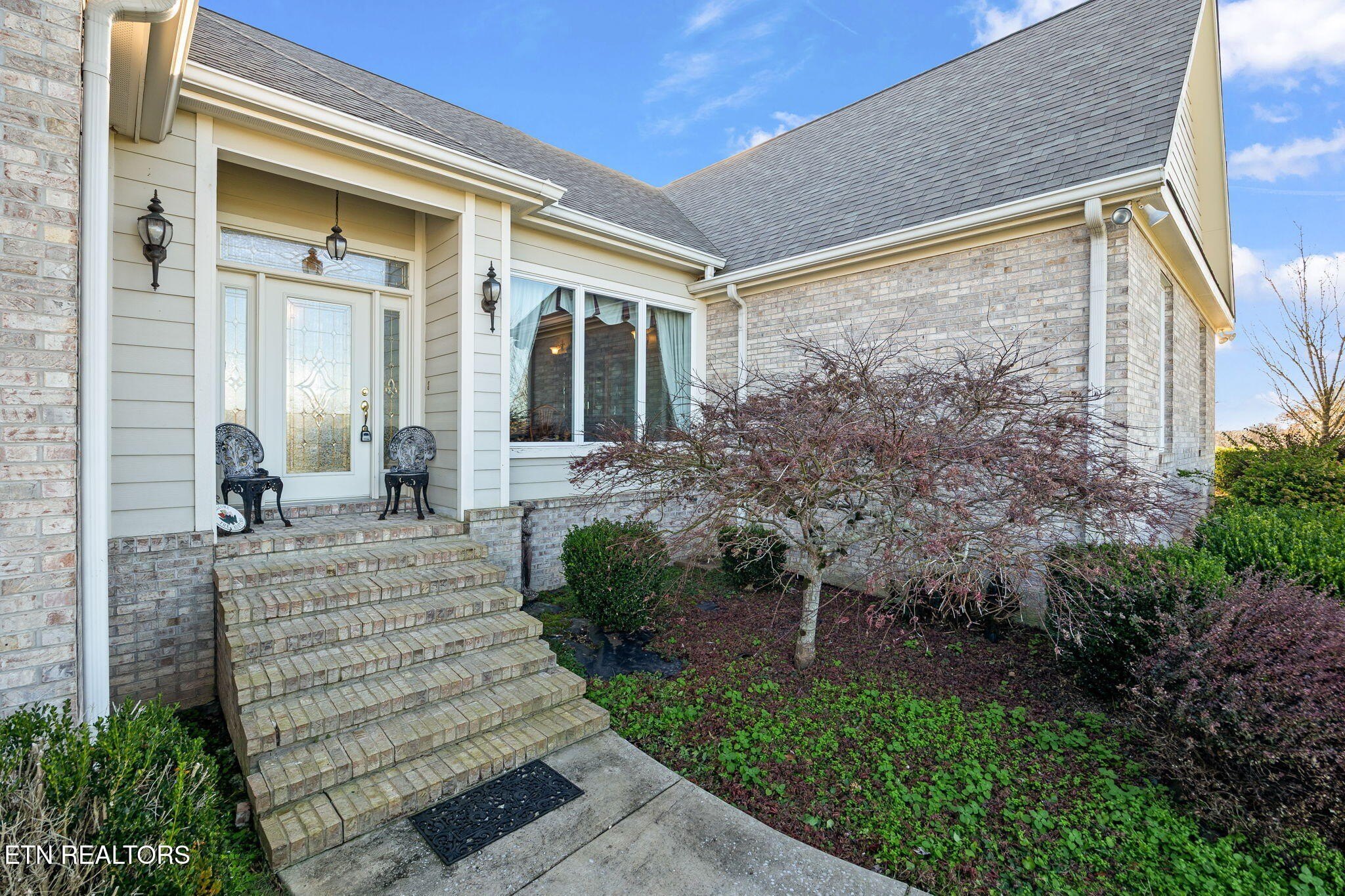 Deer Lodge, Tennessee, 37726, United States, 3 Bedrooms Bedrooms, ,4 BathroomsBathrooms,Residential,For Sale,1996492