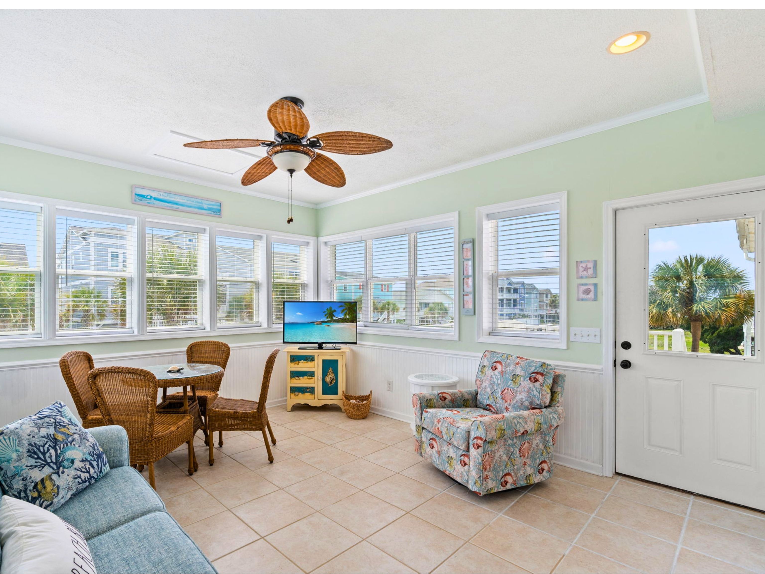  155 Yacht Watch Drive, Holden Beach, NC 28462 - 物件實景