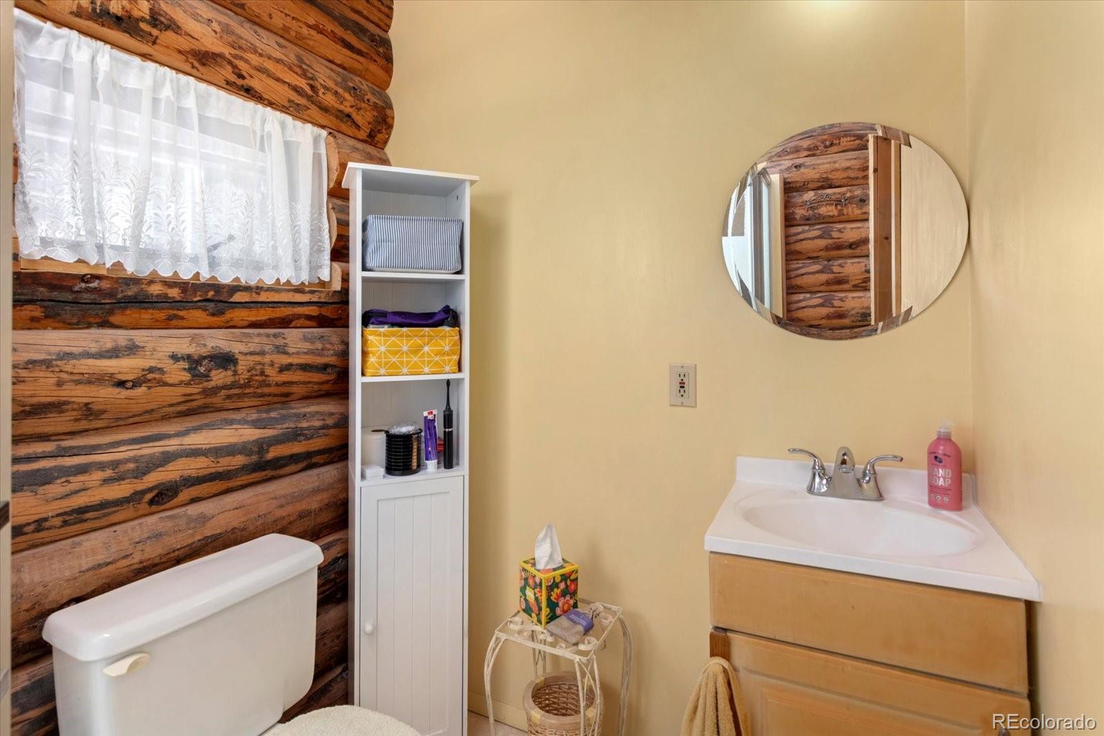 Salida, Colorado, 81201, United States, 2 Bedrooms Bedrooms, ,1 BathroomBathrooms,Residential,For Sale,2044333