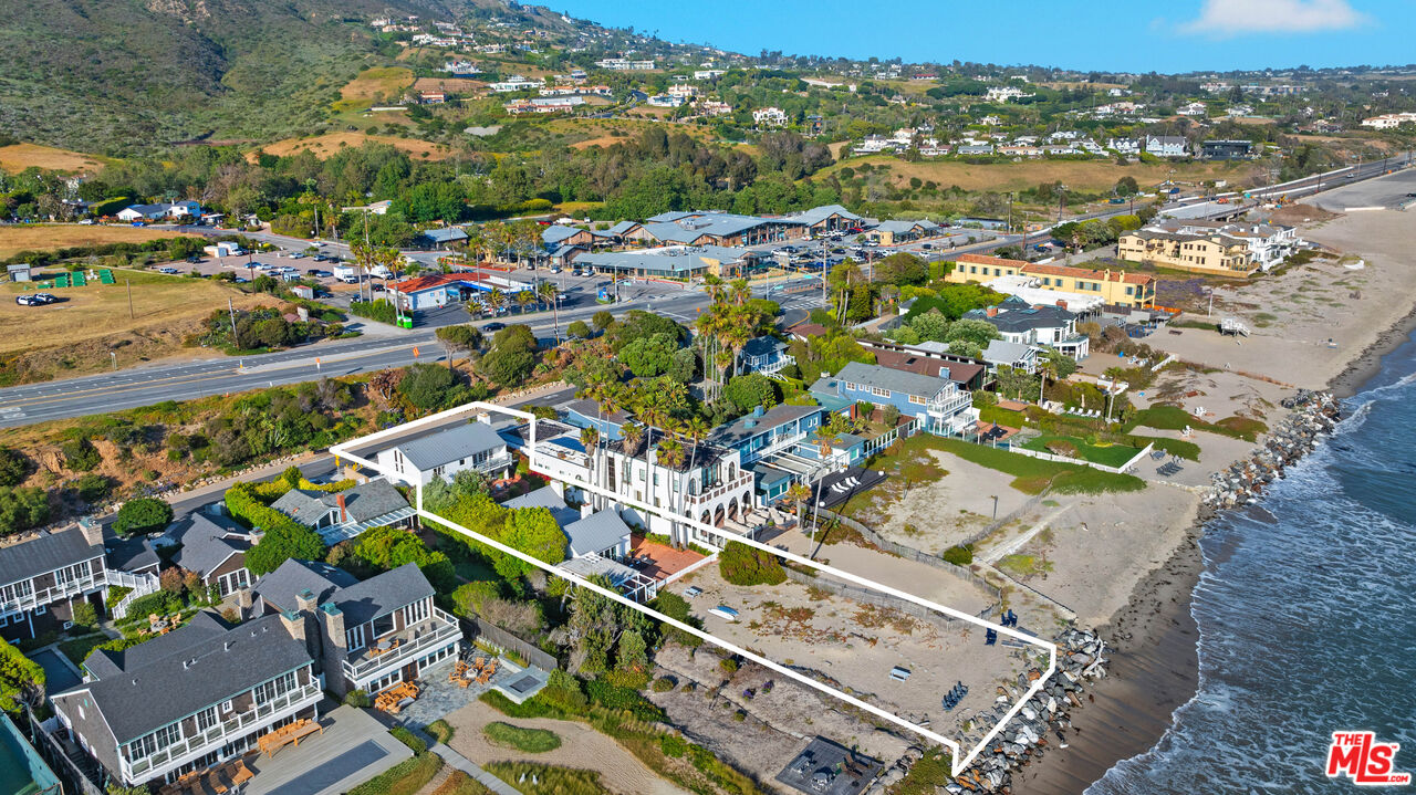 Malibu, California, 90265, United States, 4 Bedrooms Bedrooms, ,4 BathroomsBathrooms,Residential,For Sale,1840661