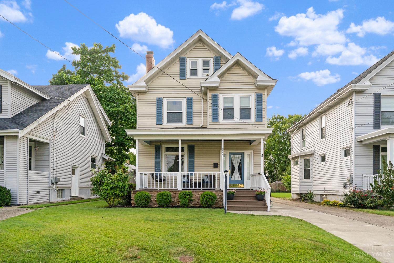 Cincinnati, Ohio, 45209, United States, 4 Bedrooms Bedrooms, ,2 BathroomsBathrooms,Residential,For Sale,1926472