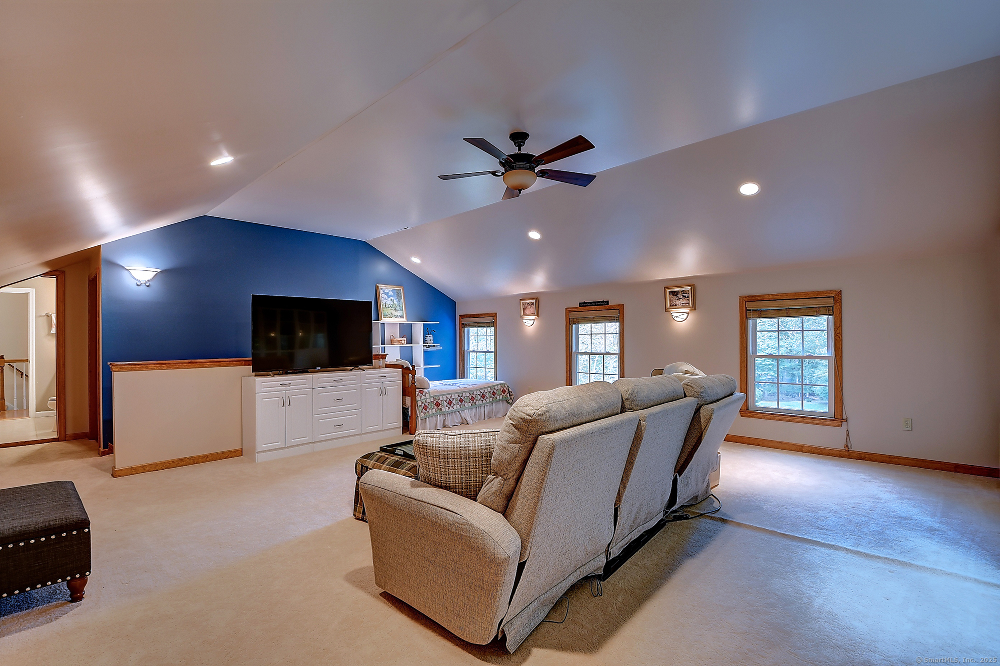 Cheshire, Connecticut, 06410, United States, 3 Bedrooms Bedrooms, ,3 BathroomsBathrooms,Residential,For Sale,1987474