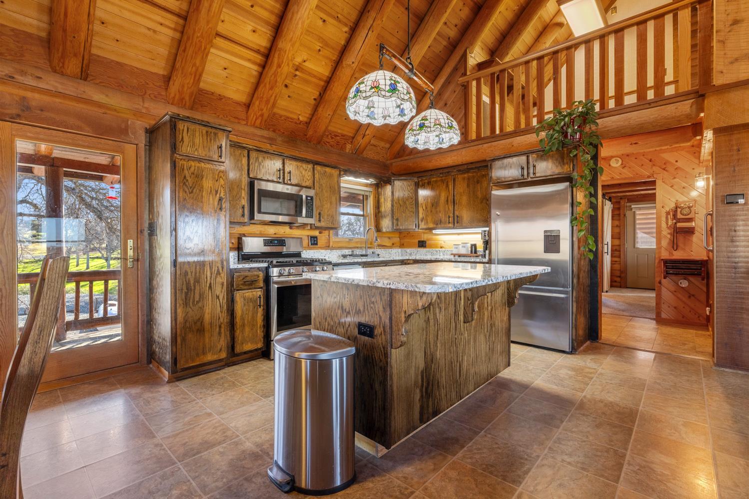 La Grange, California, 95329, United States, 2 Bedrooms Bedrooms, ,3 BathroomsBathrooms,Residential,For Sale,2009074