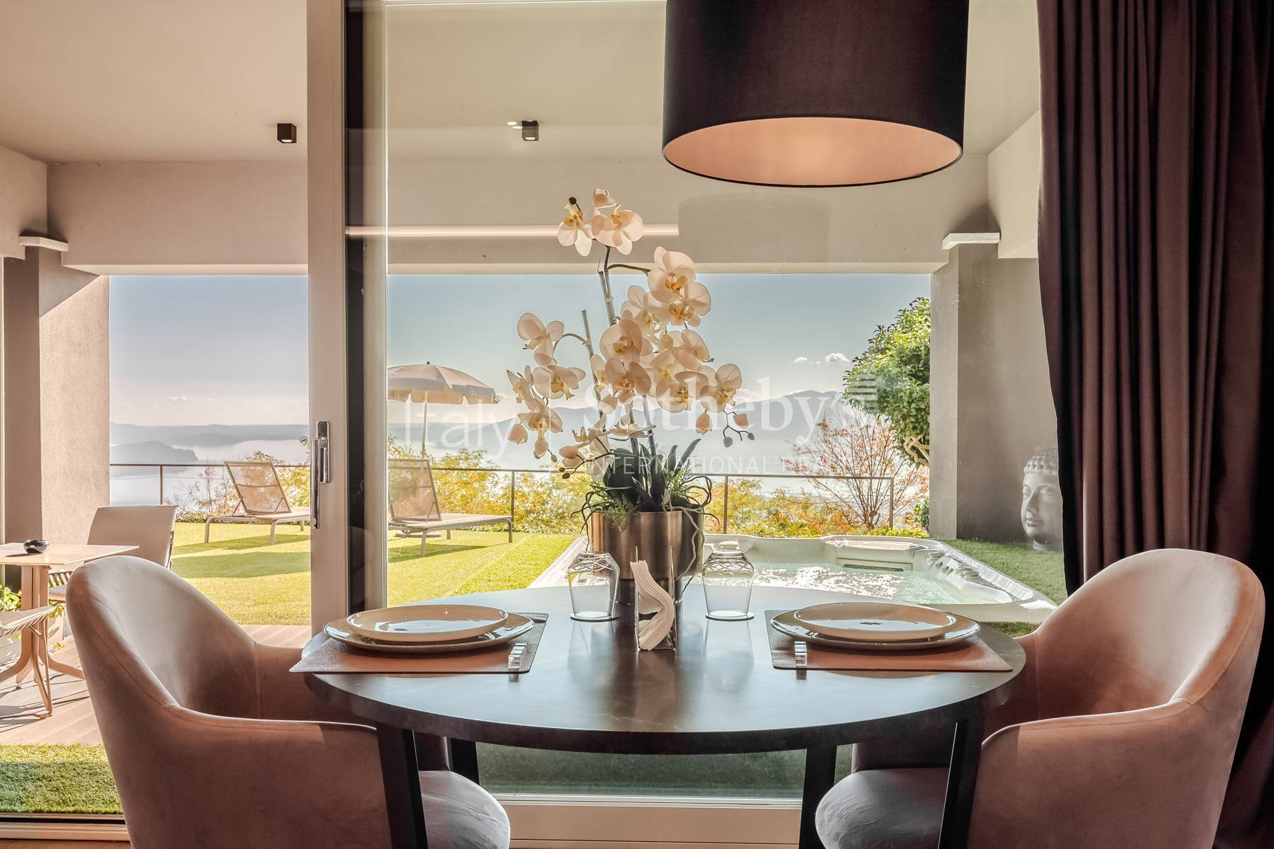  Exclusive modern villa with panoramic lake views and spa - 物件實景