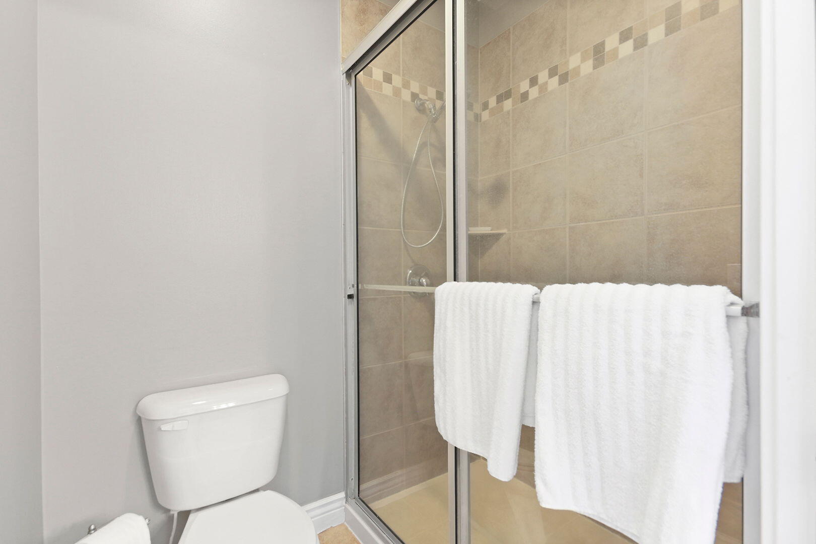 COLUMBIA, Missouri, 65203, United States, 5 Bedrooms Bedrooms, ,4 BathroomsBathrooms,Residential,For Sale,1983136