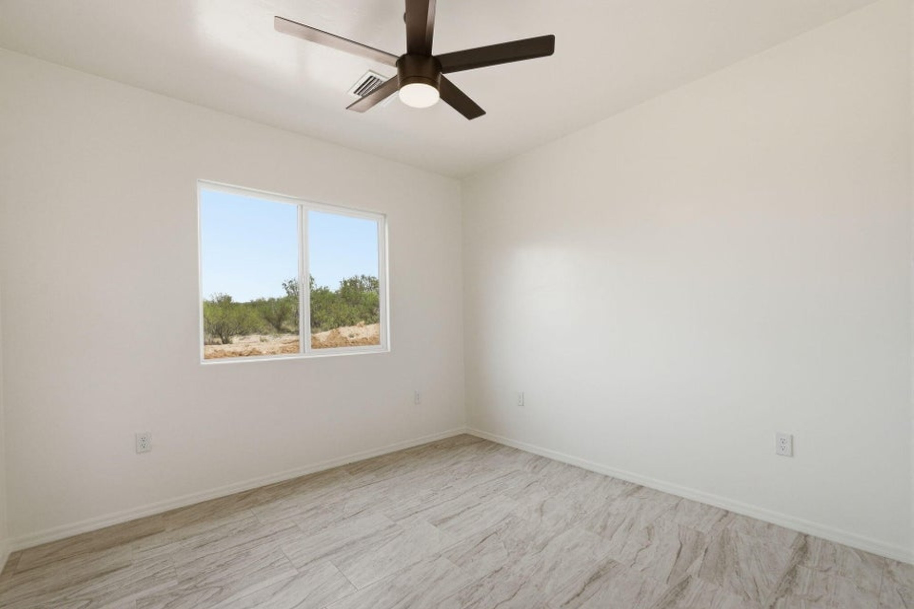  1213 Dos Corte¦Rosanky, TX - 物件實景