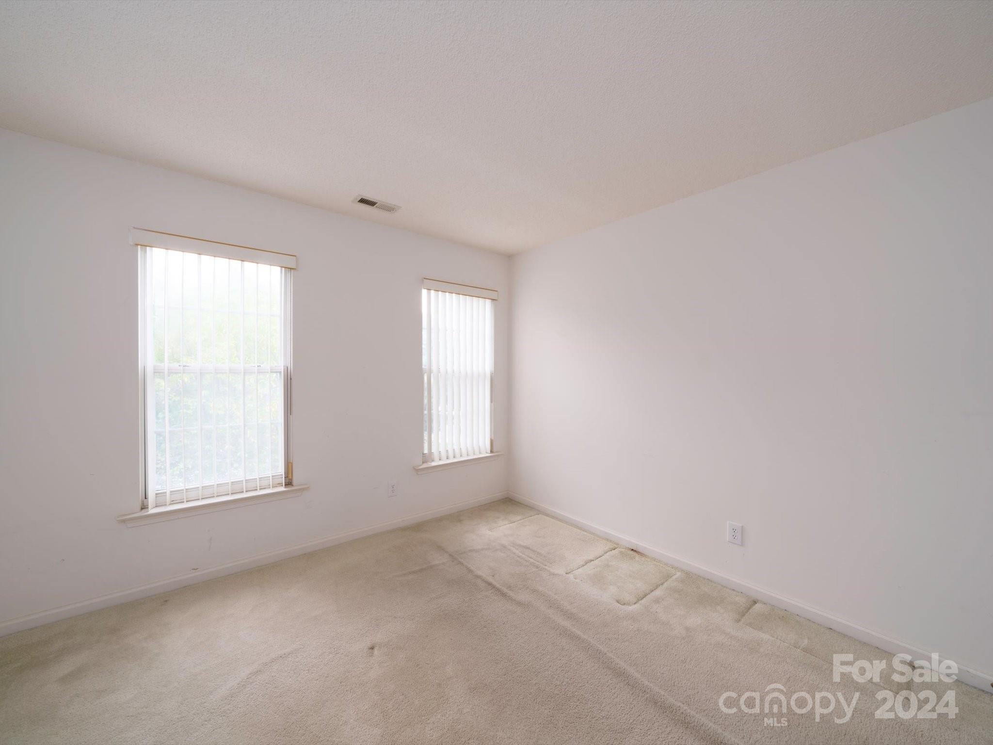 Charlotte, North Carolina, 28269, United States, 5 Bedrooms Bedrooms, ,3 BathroomsBathrooms,Residential,For Sale,1930006