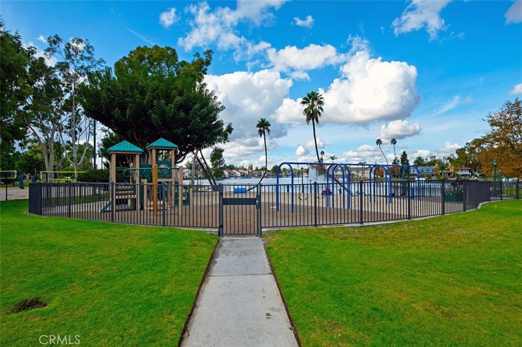 Lake Forest, California, 92630, United States, 6 Bedrooms Bedrooms, ,4 BathroomsBathrooms,Residential,For Sale,1991080