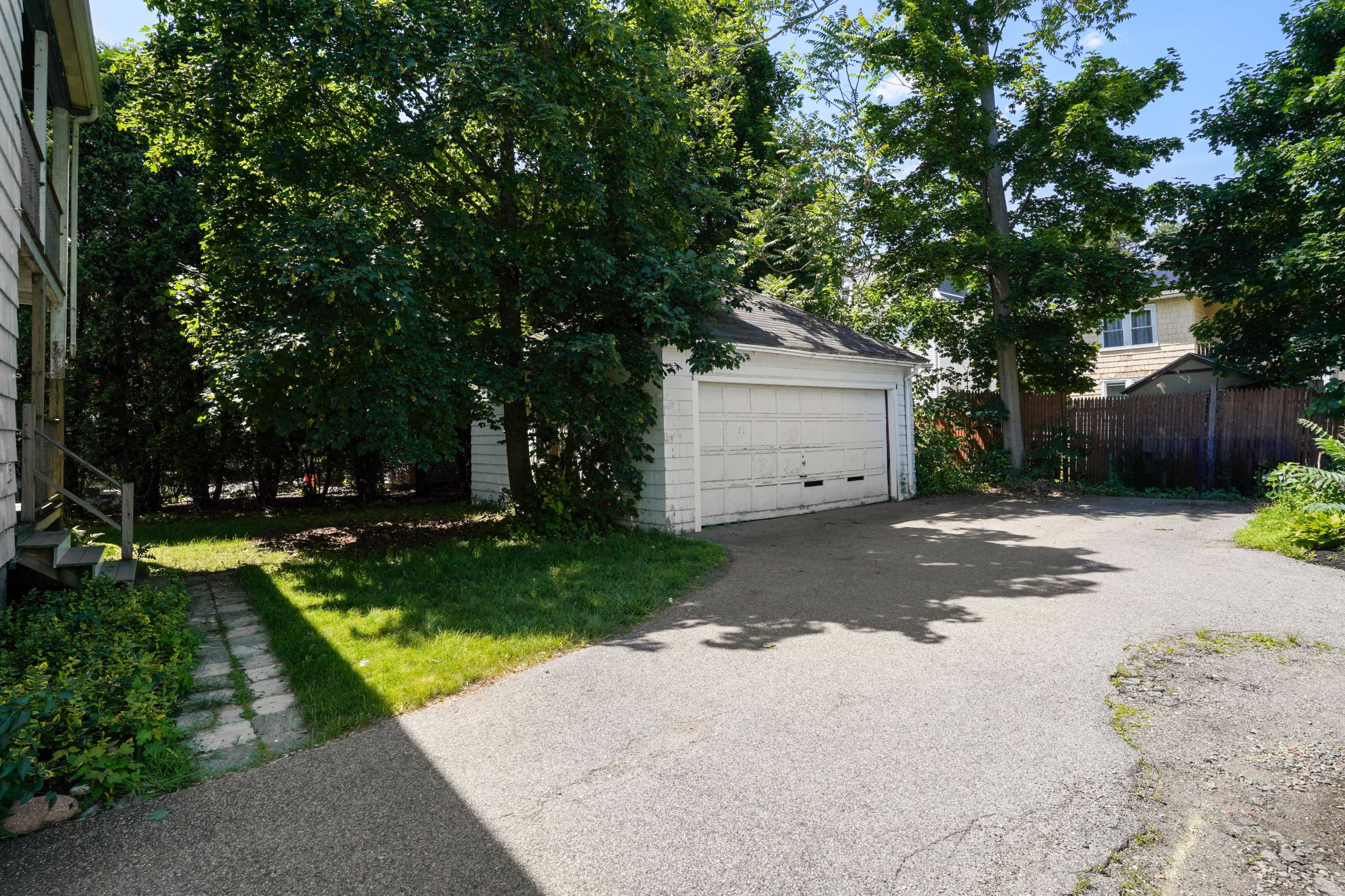  379-381 Newtonville Ave, Newton, MA, 02460 - 物件實景