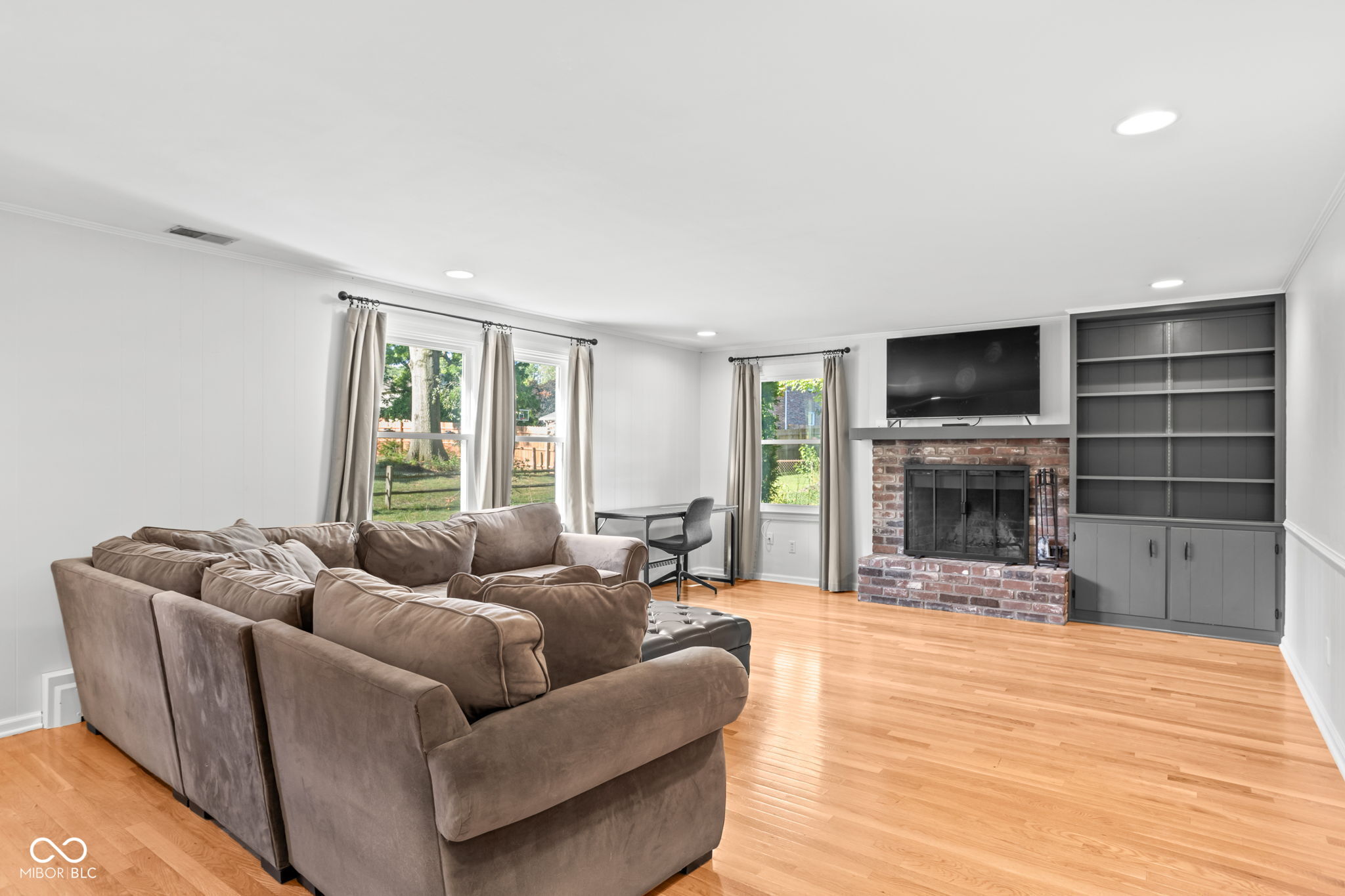 Indianapolis, Indiana, 46250, United States, 4 Bedrooms Bedrooms, ,3 BathroomsBathrooms,Residential,For Sale,1983671