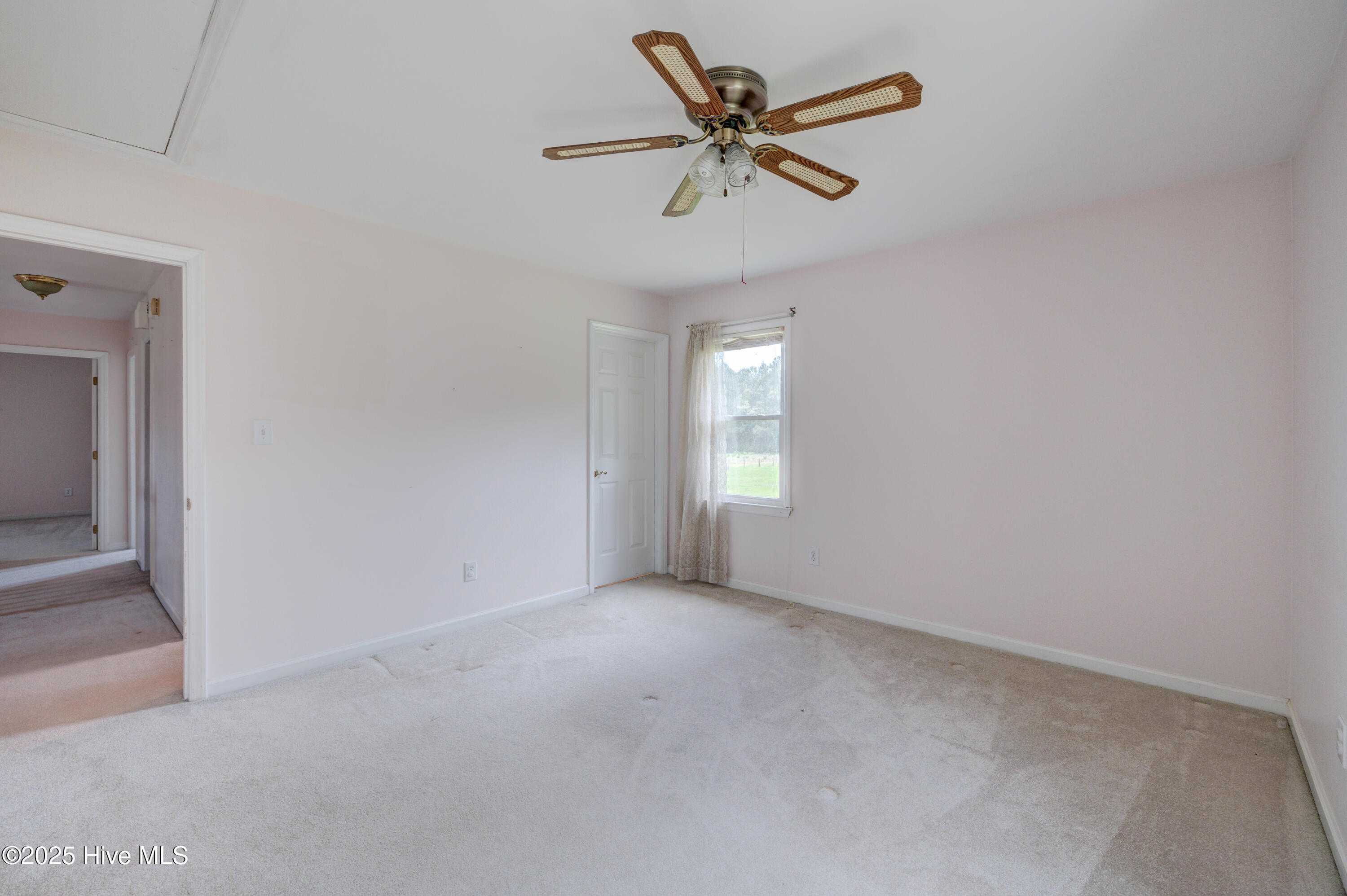 Burgaw, North Carolina, 28425, United States, 4 Bedrooms Bedrooms, ,4 BathroomsBathrooms,Residential,For Sale,1818380