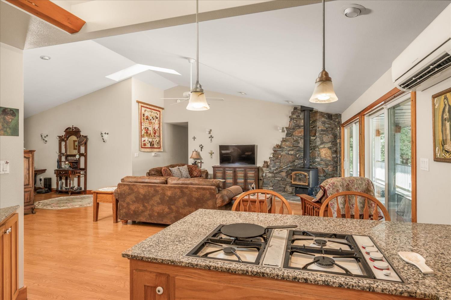 North Fork, California, 93643, United States, 4 Bedrooms Bedrooms, ,3 BathroomsBathrooms,Residential,For Sale,1974924