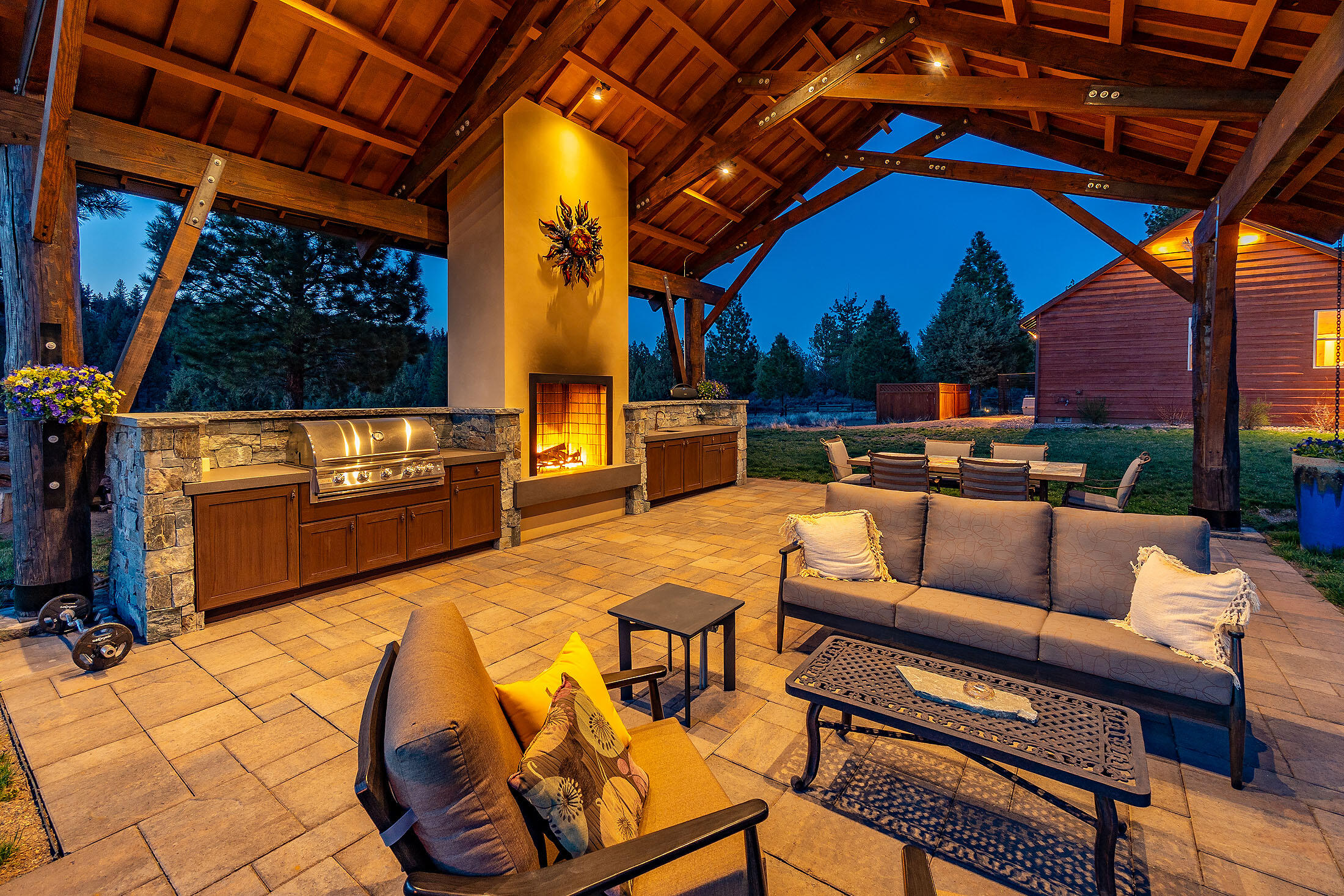 Bend, Oregon, 97703, United States, 3 Bedrooms Bedrooms, ,2 BathroomsBathrooms,Residential,For Sale,1826541