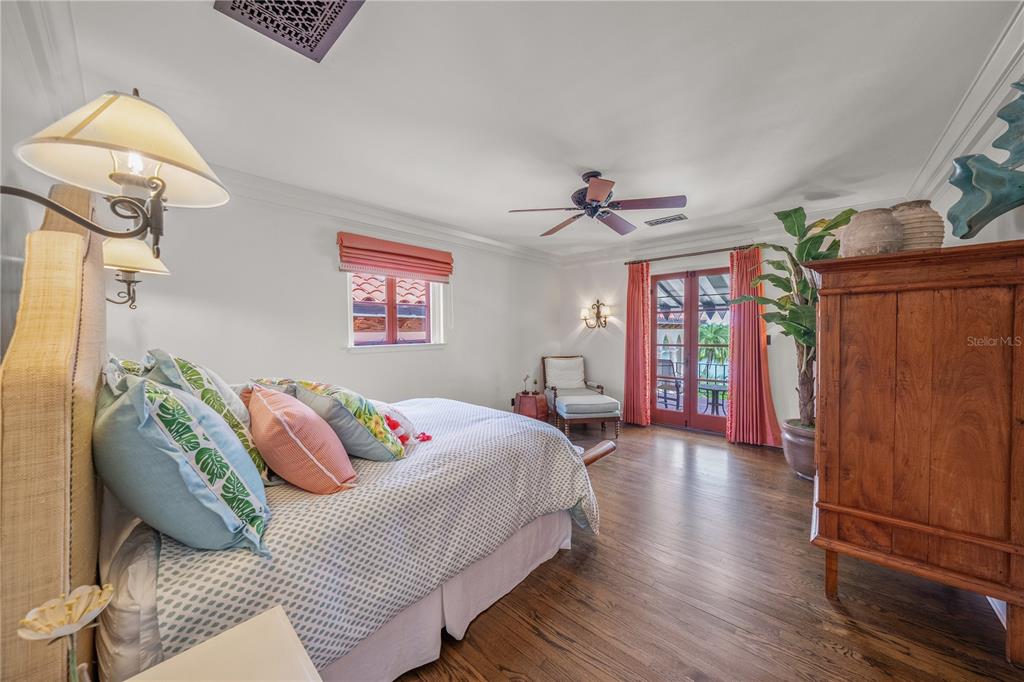 Sarasota, Florida, 34236, United States, 5 Bedrooms Bedrooms, ,7 BathroomsBathrooms,Residential,For Sale,1913430