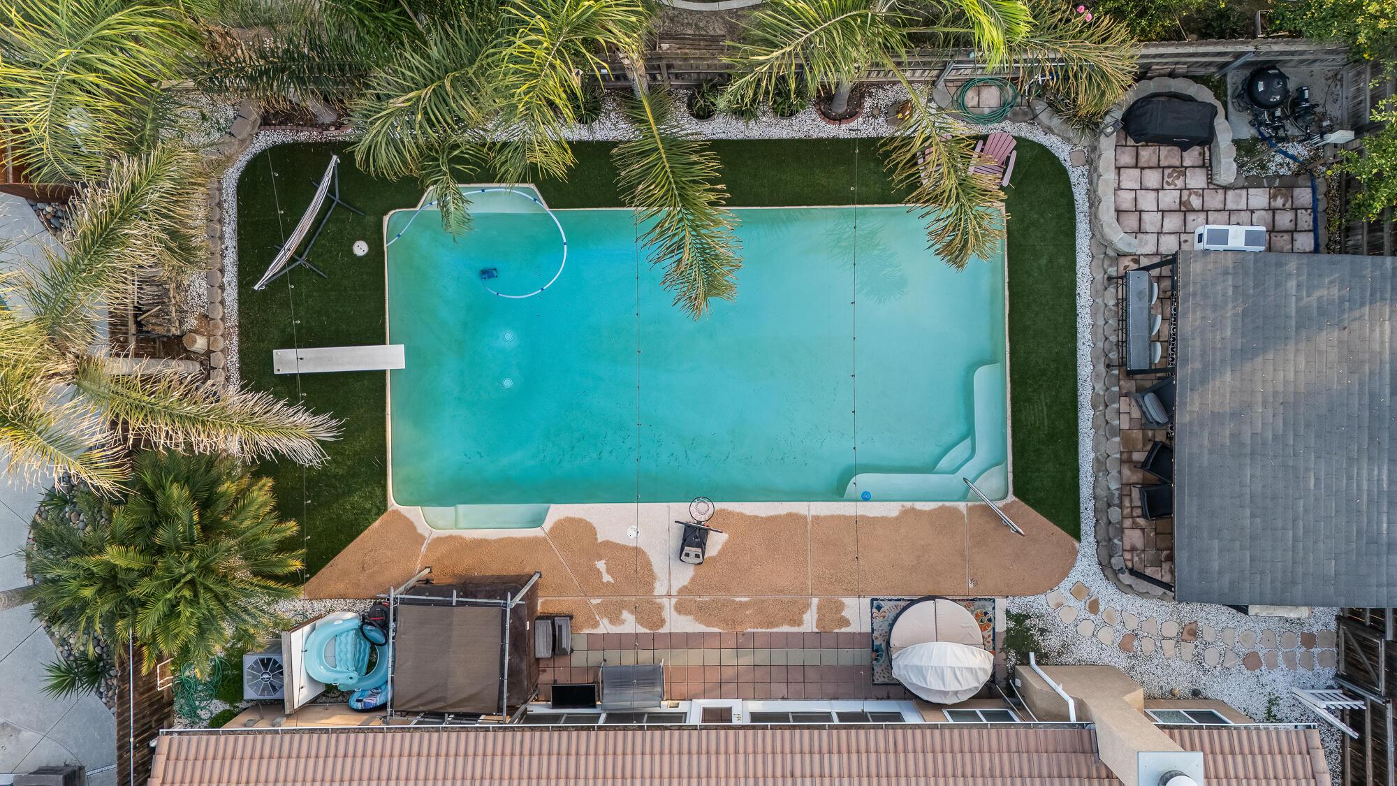 Hanford, California, 93230, United States, 4 Bedrooms Bedrooms, ,3 BathroomsBathrooms,Residential,For Sale,1985647