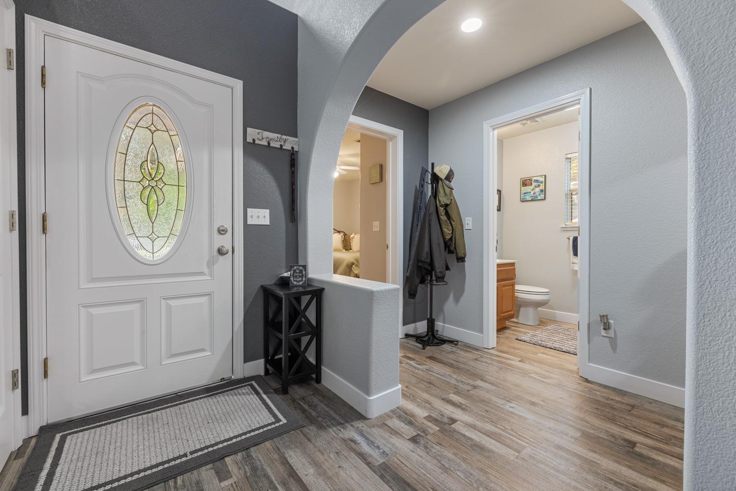 Ripon, California, 95366, United States, 6 Bedrooms Bedrooms, ,3 BathroomsBathrooms,Residential,For Sale,1978022