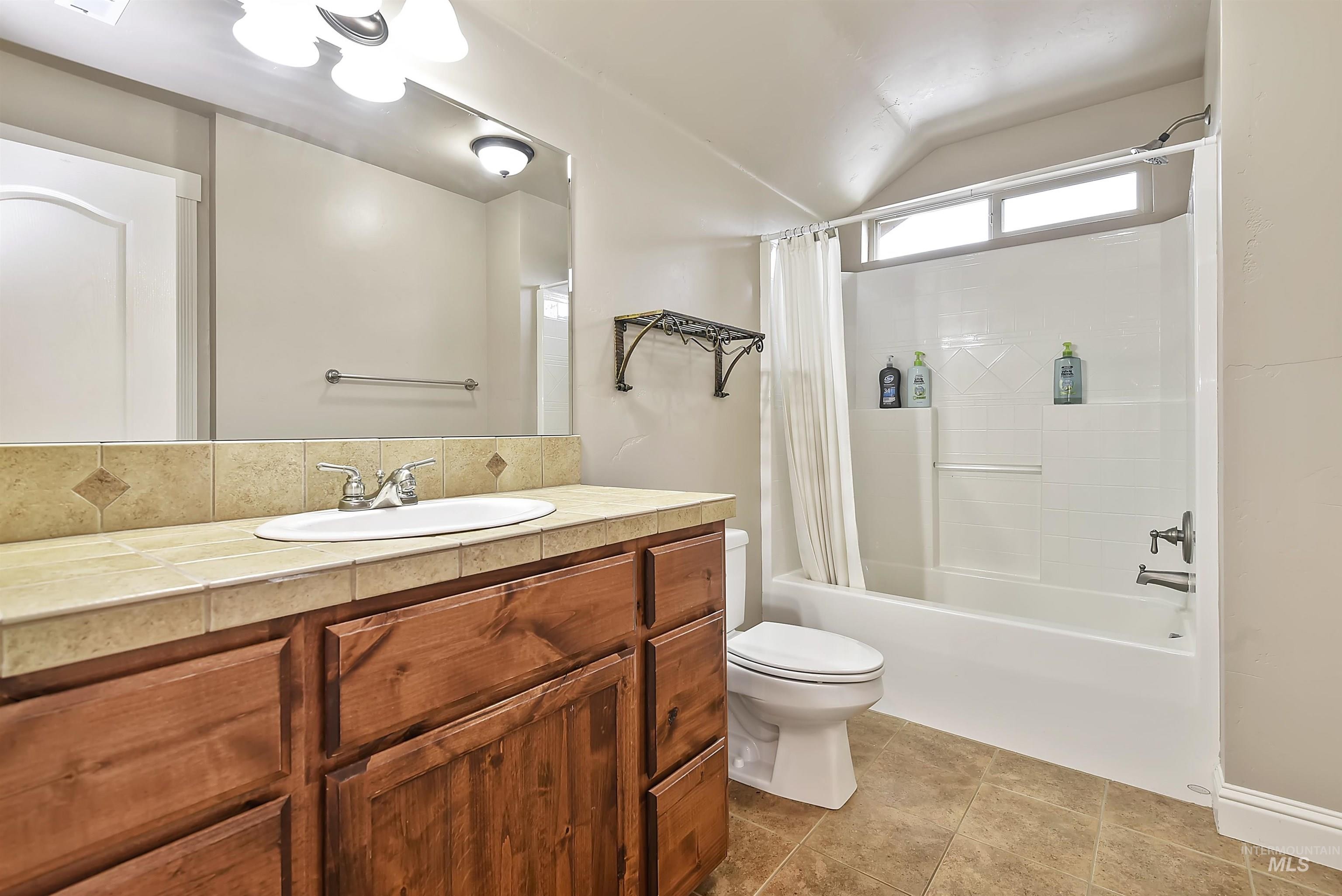973 N Grey Pebble Way, Eagle, Idaho, 83616, United States, 5 Bedrooms Bedrooms, ,4 BathroomsBathrooms,Residential,For Sale,973 N Grey Pebble Way,1616234