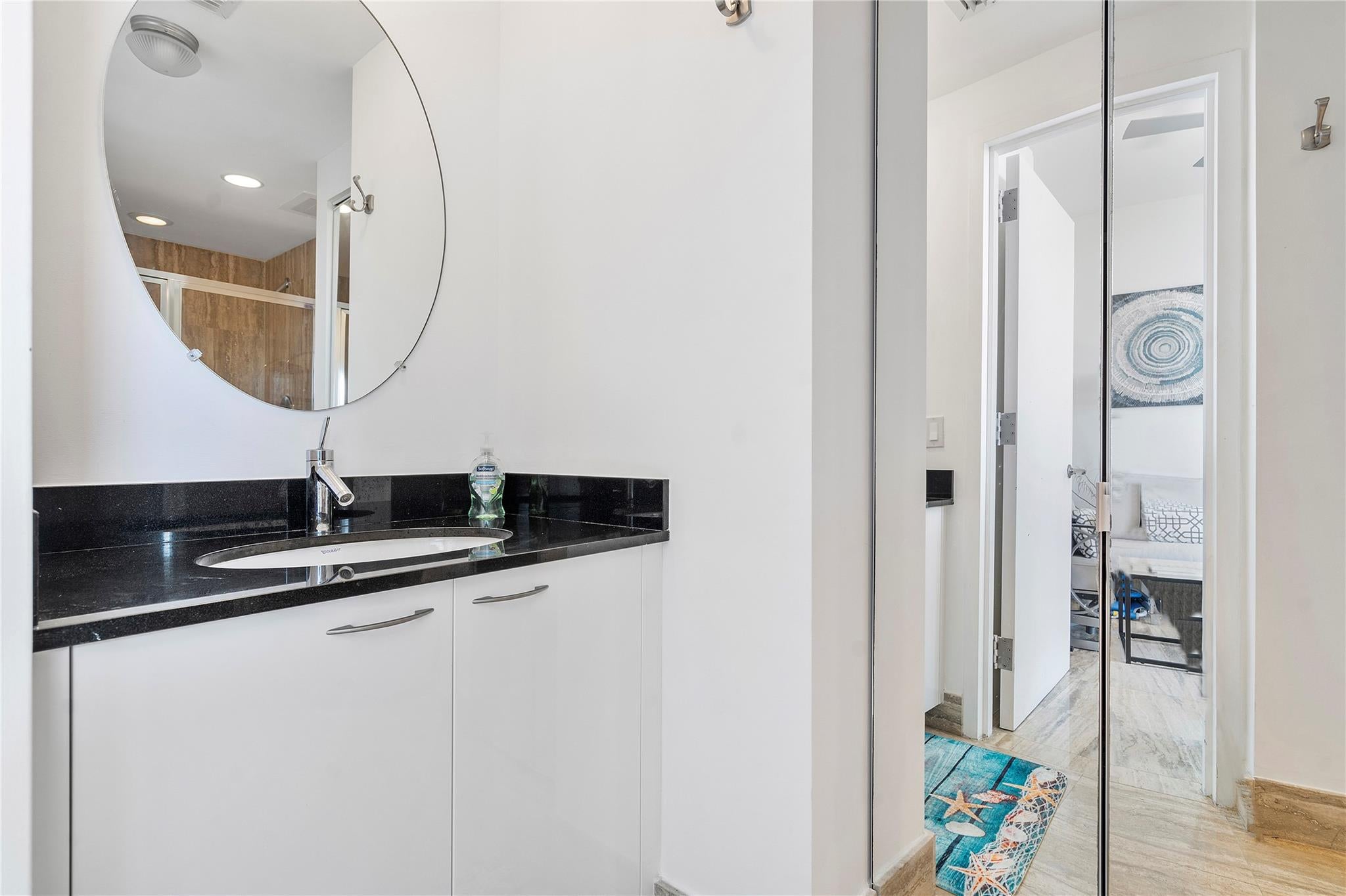 Sunny Isles Beach, Florida, 33160, United States, 3 Bedrooms Bedrooms, ,4 BathroomsBathrooms,Residential,For Sale,1824063