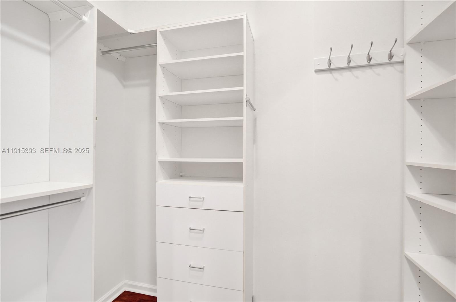 Weston, Florida, 33332, United States, 3 Bedrooms Bedrooms, ,2 BathroomsBathrooms,Residential,For Sale,1998449