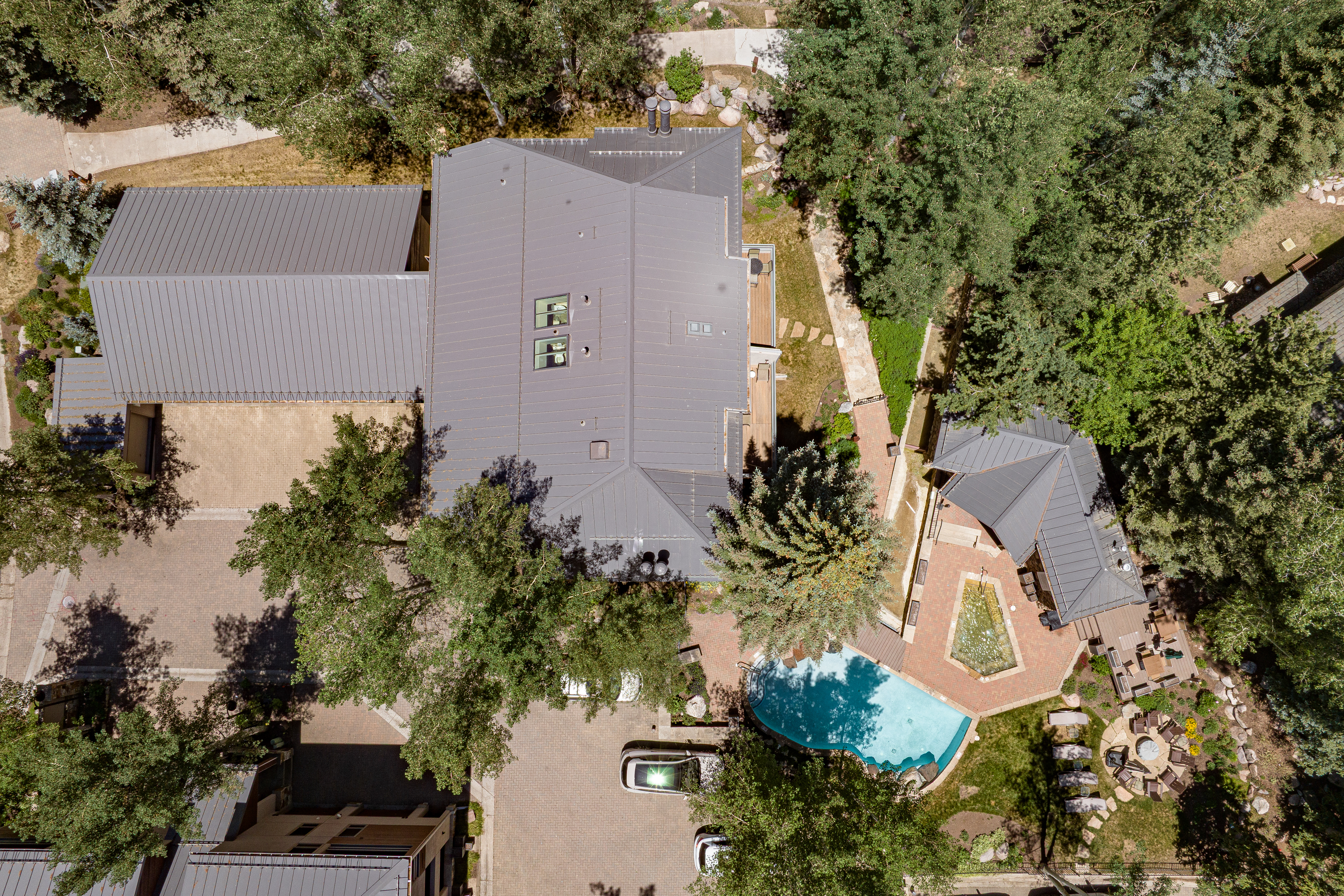  The Ultimate Alpine Retreat: Privacy Meets Convenience in Cascade Village - 物件實景