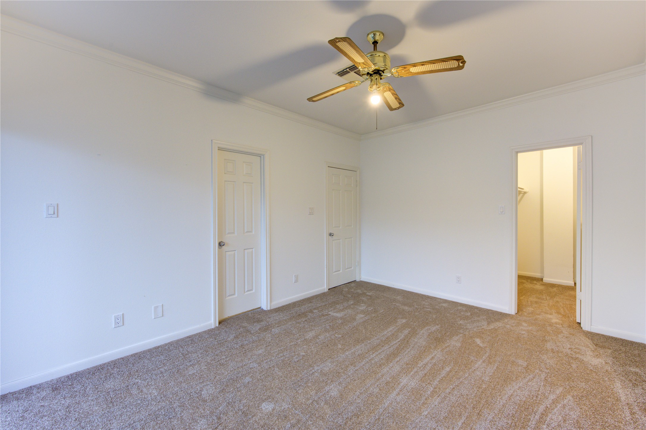  2524 Nantucket Drive B - 物件實景