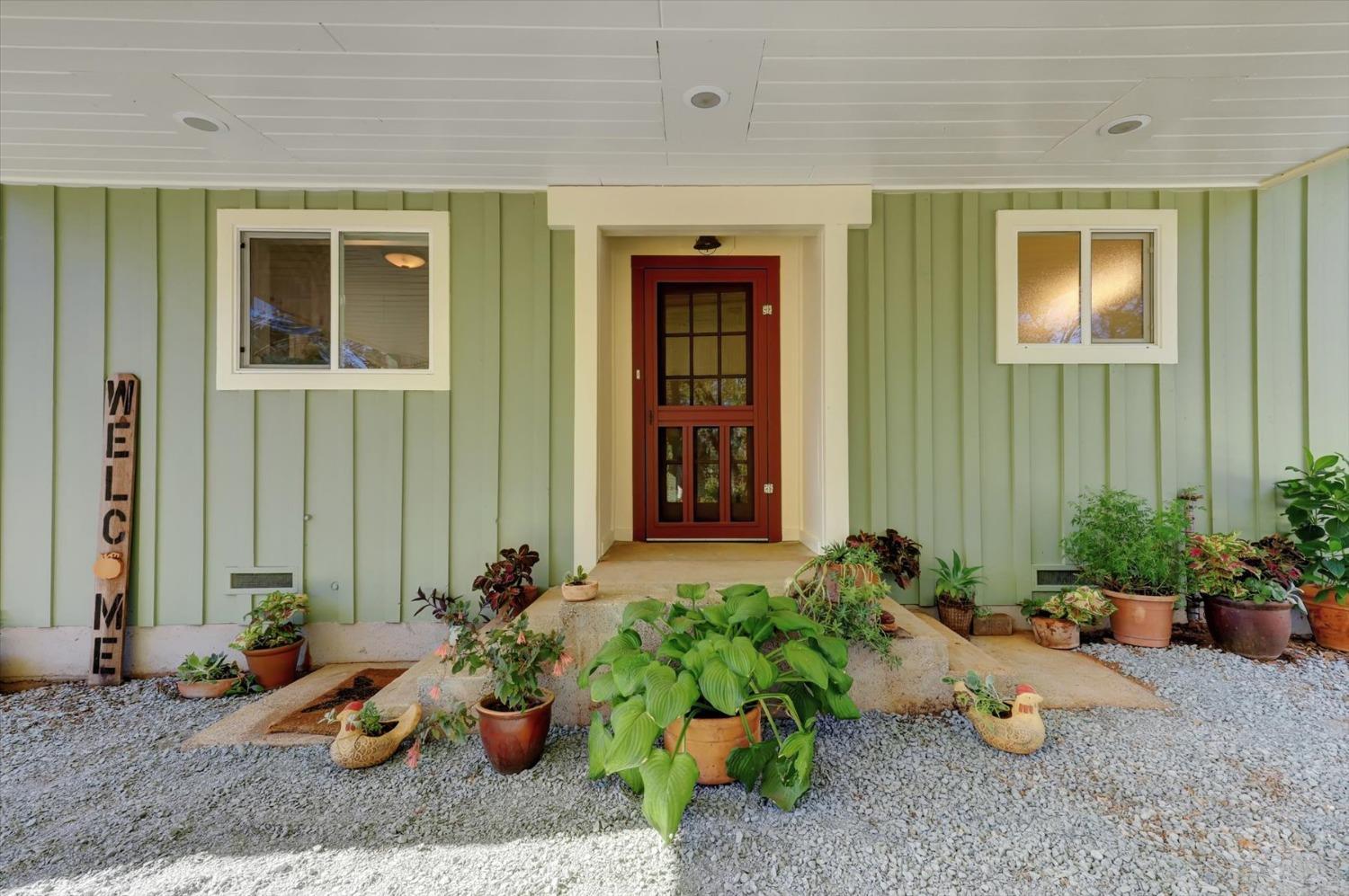 11709 Rough And Ready Road, Rough and Ready, California, 95975, United States, 2 Bedrooms Bedrooms, ,2 BathroomsBathrooms,Residential,For Sale,11709 Rough And Ready Road,1622564