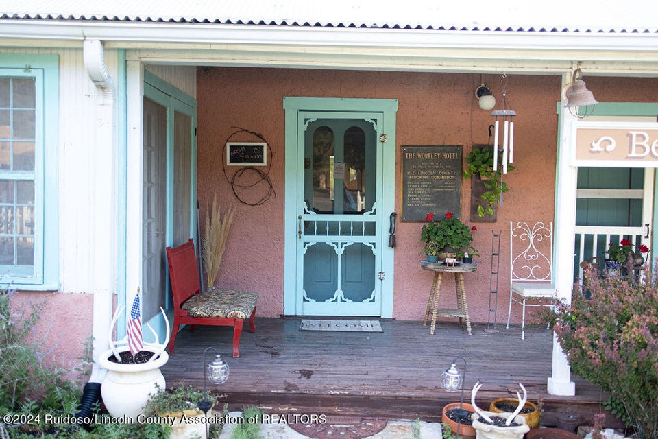 Lincoln, New Mexico, 88338, United States, 7 Bedrooms Bedrooms, ,9 BathroomsBathrooms,Residential,For Sale,1974977