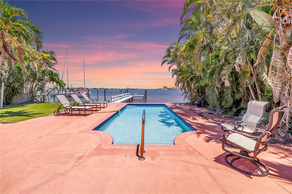 St Pete Beach, Florida, 33706, United States, 3 Bedrooms Bedrooms, ,2 BathroomsBathrooms,Residential,For Sale,1942197