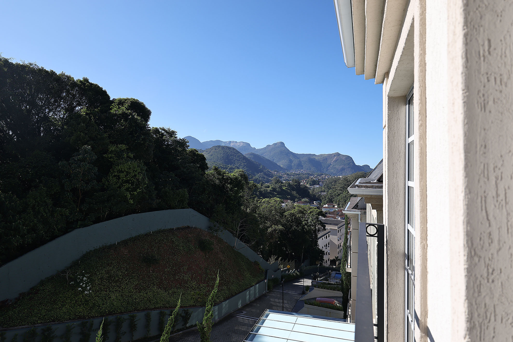  Newly built residence with panoramic elevator in gated condominium in Petrópolis - 物件實景