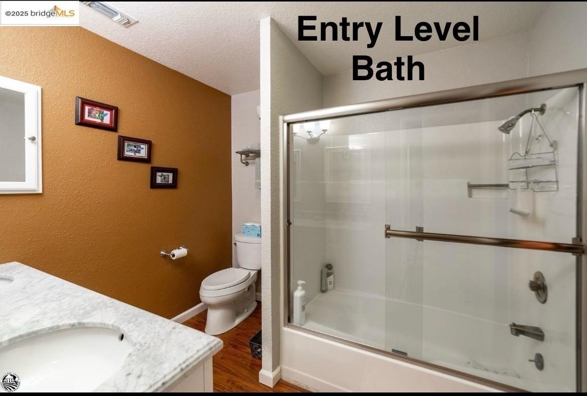 Columbia, California, 95310, United States, 3 Bedrooms Bedrooms, ,4 BathroomsBathrooms,Residential,For Sale,1974290