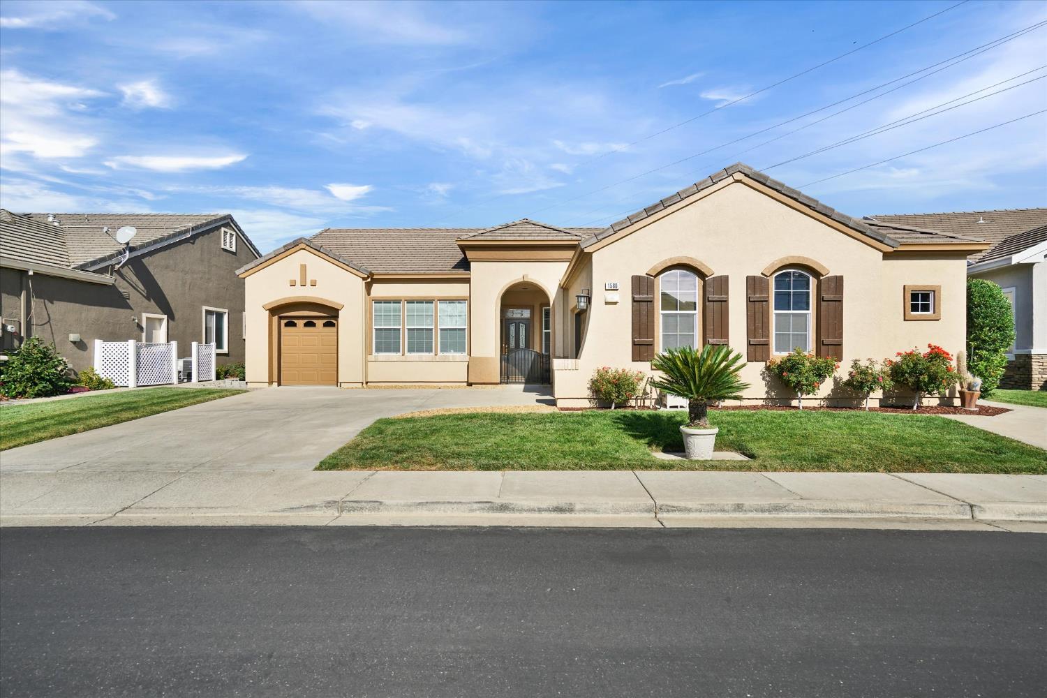 Brentwood, California, 94513, United States, 2 Bedrooms Bedrooms, ,3 BathroomsBathrooms,Residential,For Sale,1977328