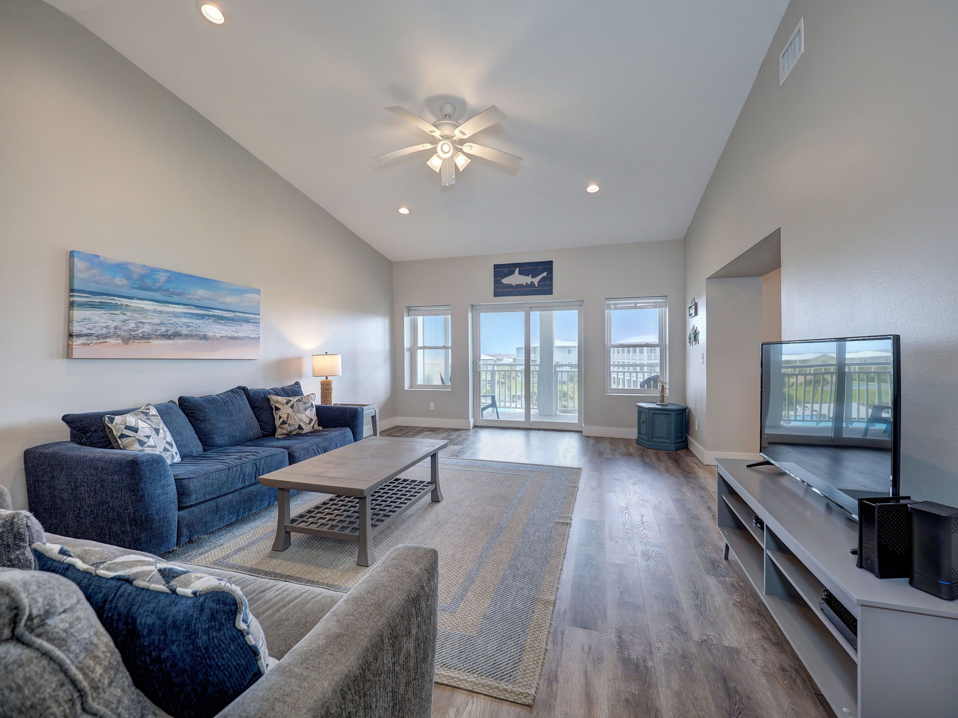  Top Floor Oceanside Condo - 物件實景