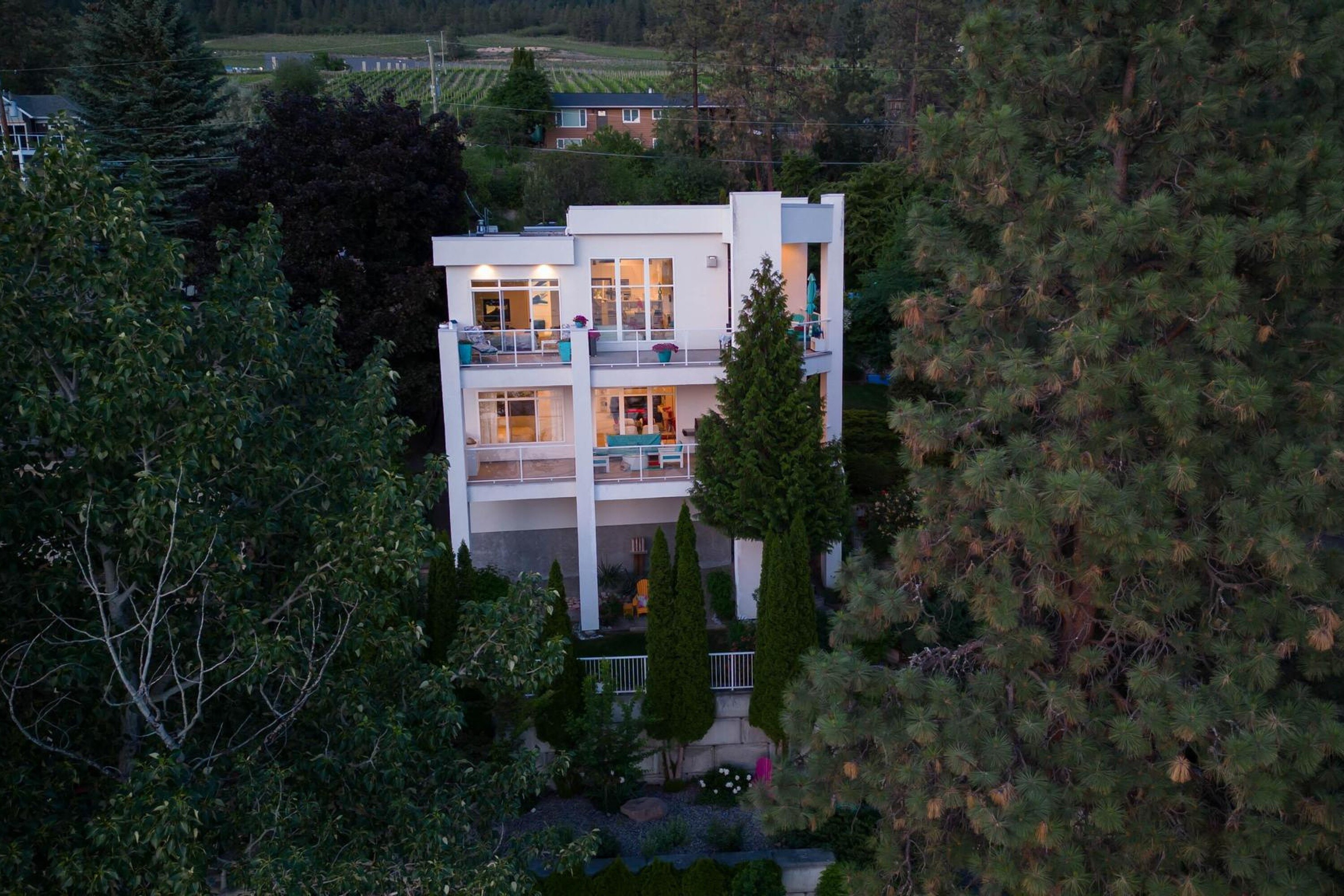  Modern Lakeshore Home - 物件實景