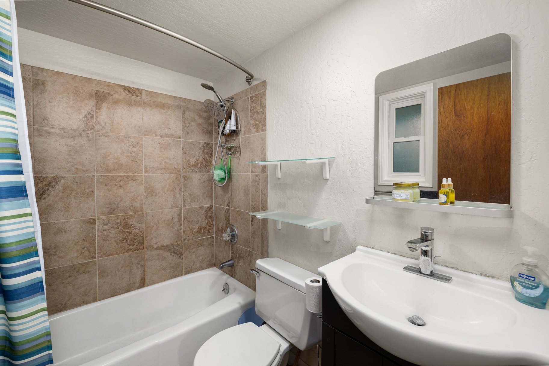  Hoshi Terrace Condo with Lake View - 物件實景