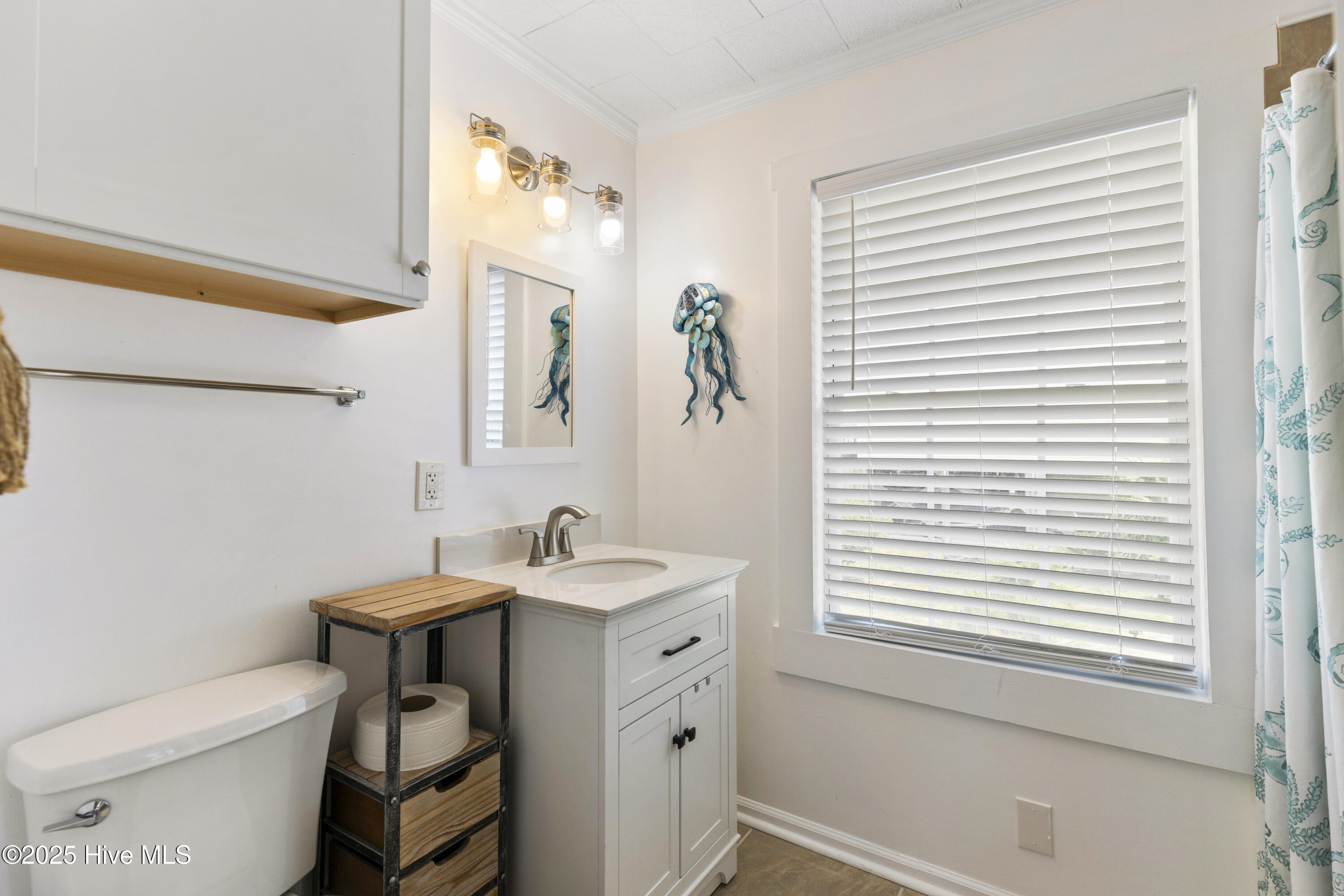 Carolina Beach, North Carolina, 28428, United States, 3 Bedrooms Bedrooms, ,2 BathroomsBathrooms,Residential,For Sale,1837504