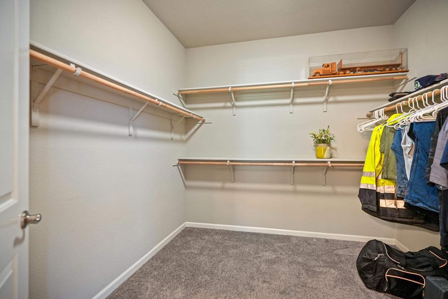 Ione, California, 95640, United States, 4 Bedrooms Bedrooms, ,3 BathroomsBathrooms,Residential,For Sale,1975203