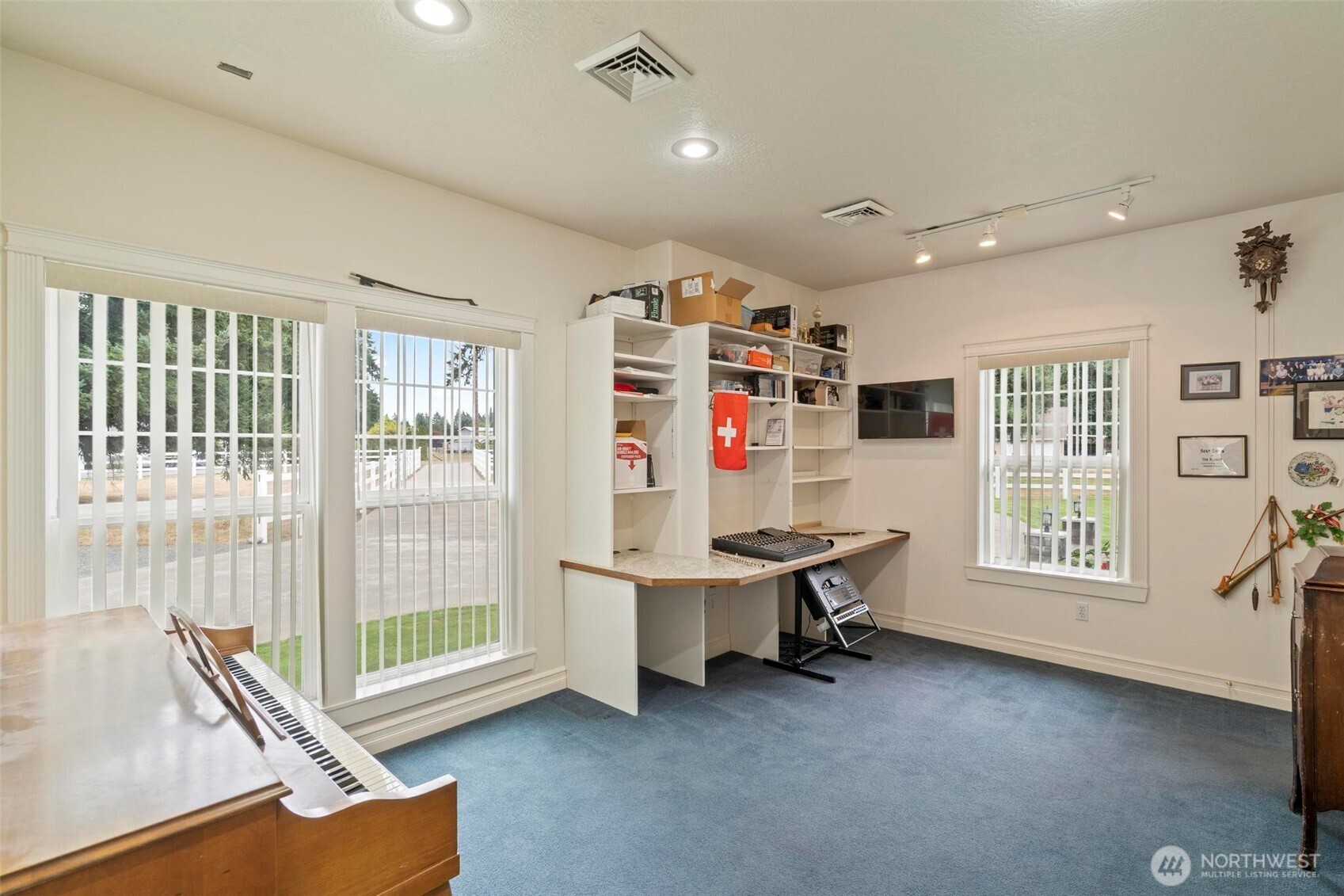 Centralia, Washington, 98531, United States, 3 Bedrooms Bedrooms, ,3 BathroomsBathrooms,Residential,For Sale,1983563