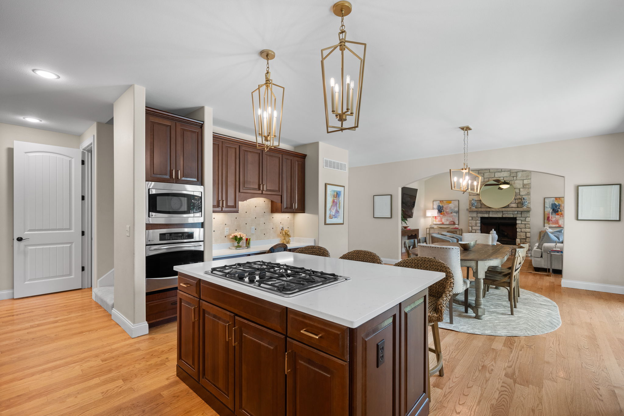  Welcome to 1543 Windridge Court, an exceptional story-and-a-half - 物件實景