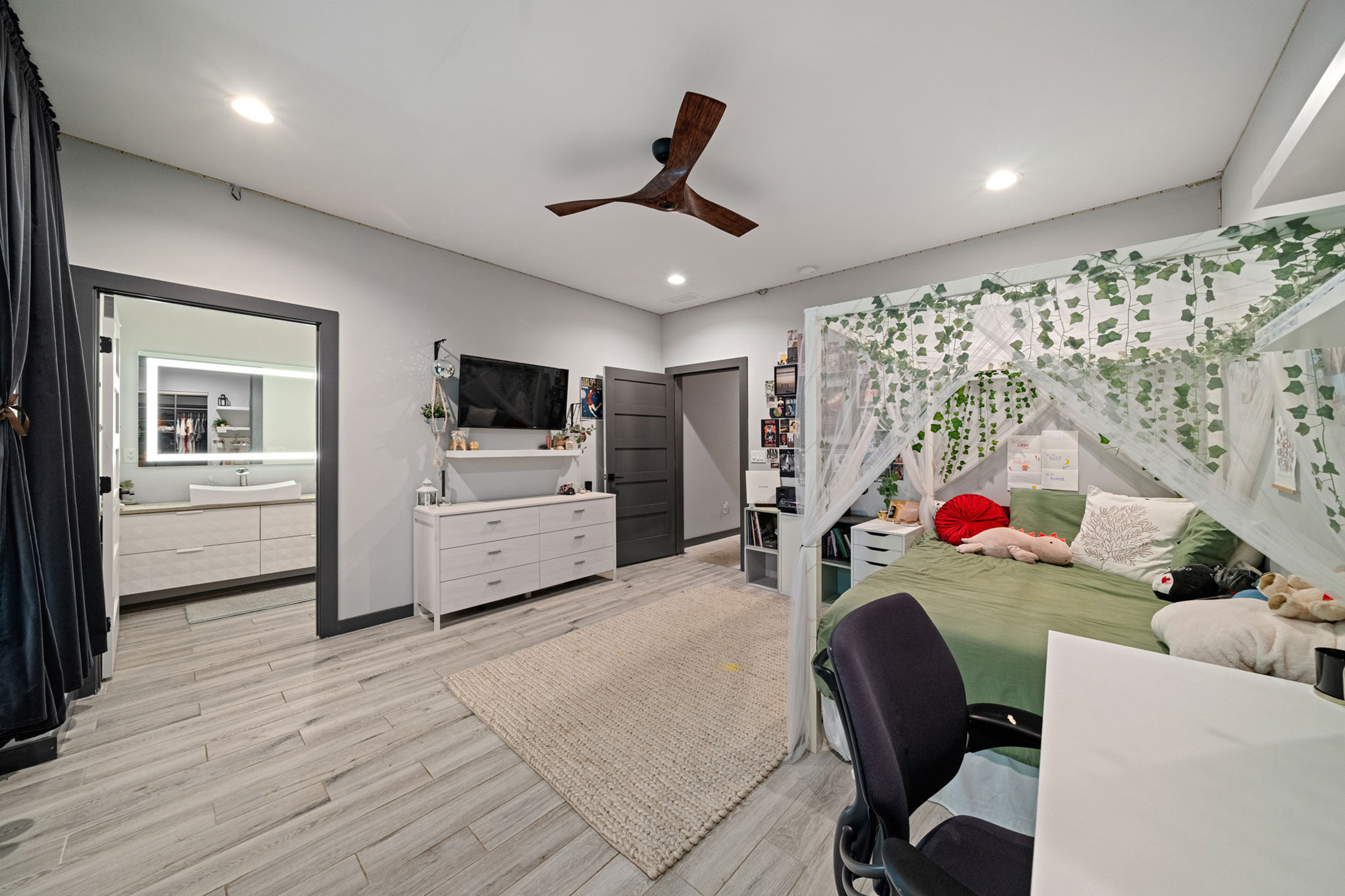  Modern Luxury Meets Nature in the Heart of Roswell - 物件實景