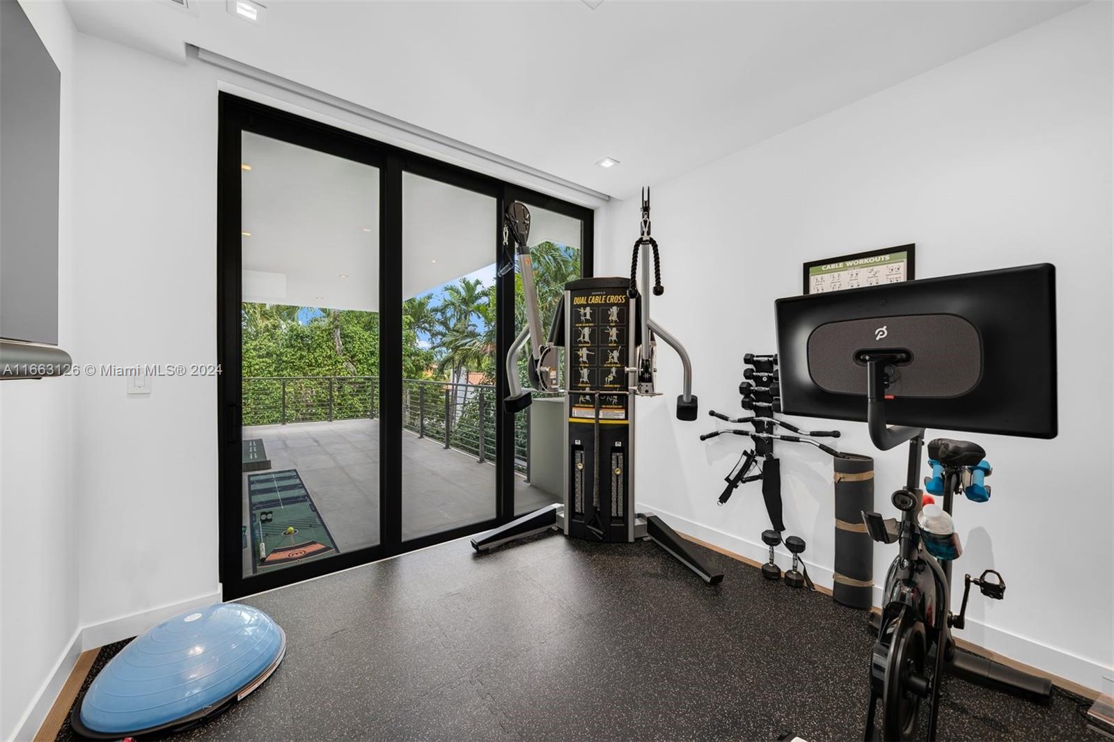 5327 N Bay Rd, Miami Beach, Florida, 33140, United States, 5 Bedrooms Bedrooms, ,7 BathroomsBathrooms,Residential,For Sale,5327 N Bay Rd,1616674
