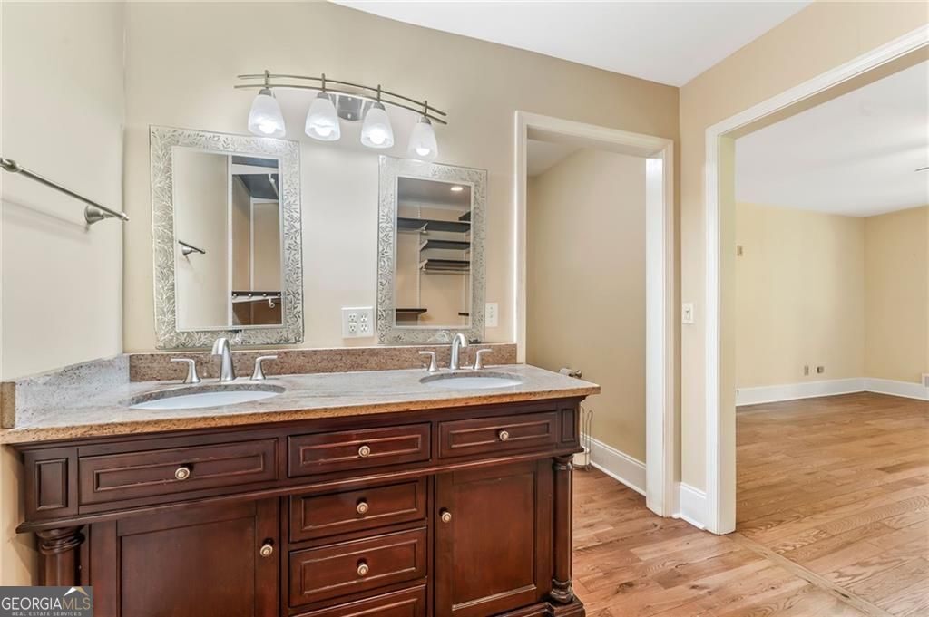 Mableton, Georgia, 30126, United States, 3 Bedrooms Bedrooms, ,4 BathroomsBathrooms,Residential,For Sale,1922554