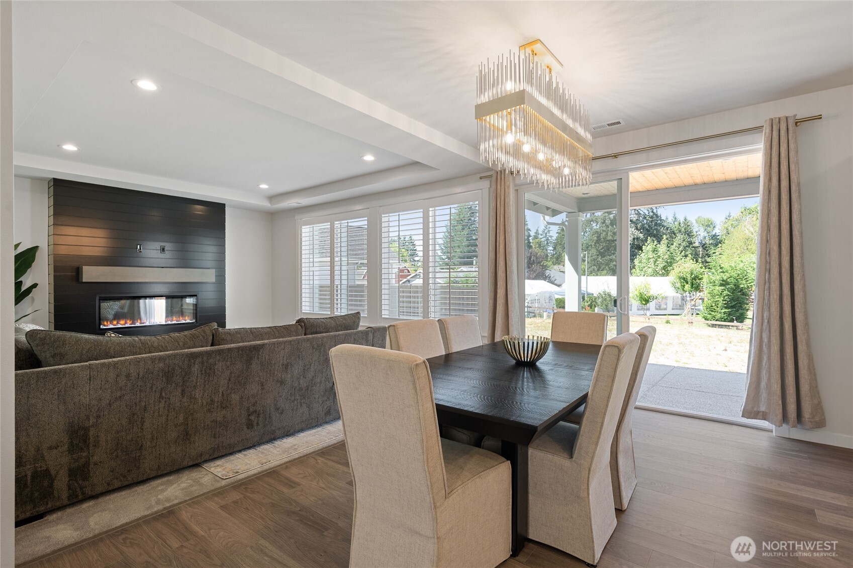 Puyallup, Washington, 98373, United States, 5 Bedrooms Bedrooms, ,2 BathroomsBathrooms,Residential,For Sale,1901198