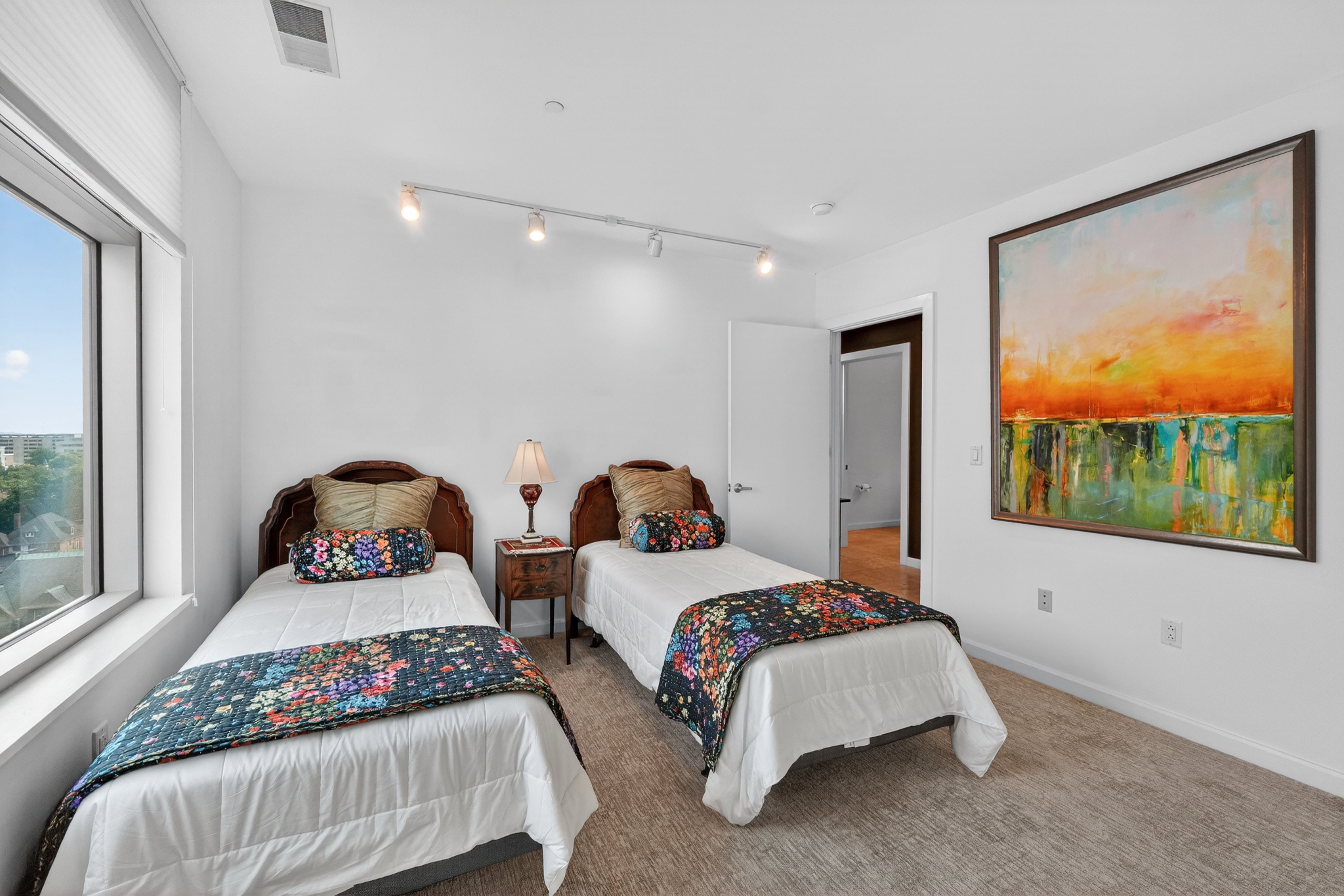  Luxury Sky-High Living in the Heart of Central West End - 物件實景