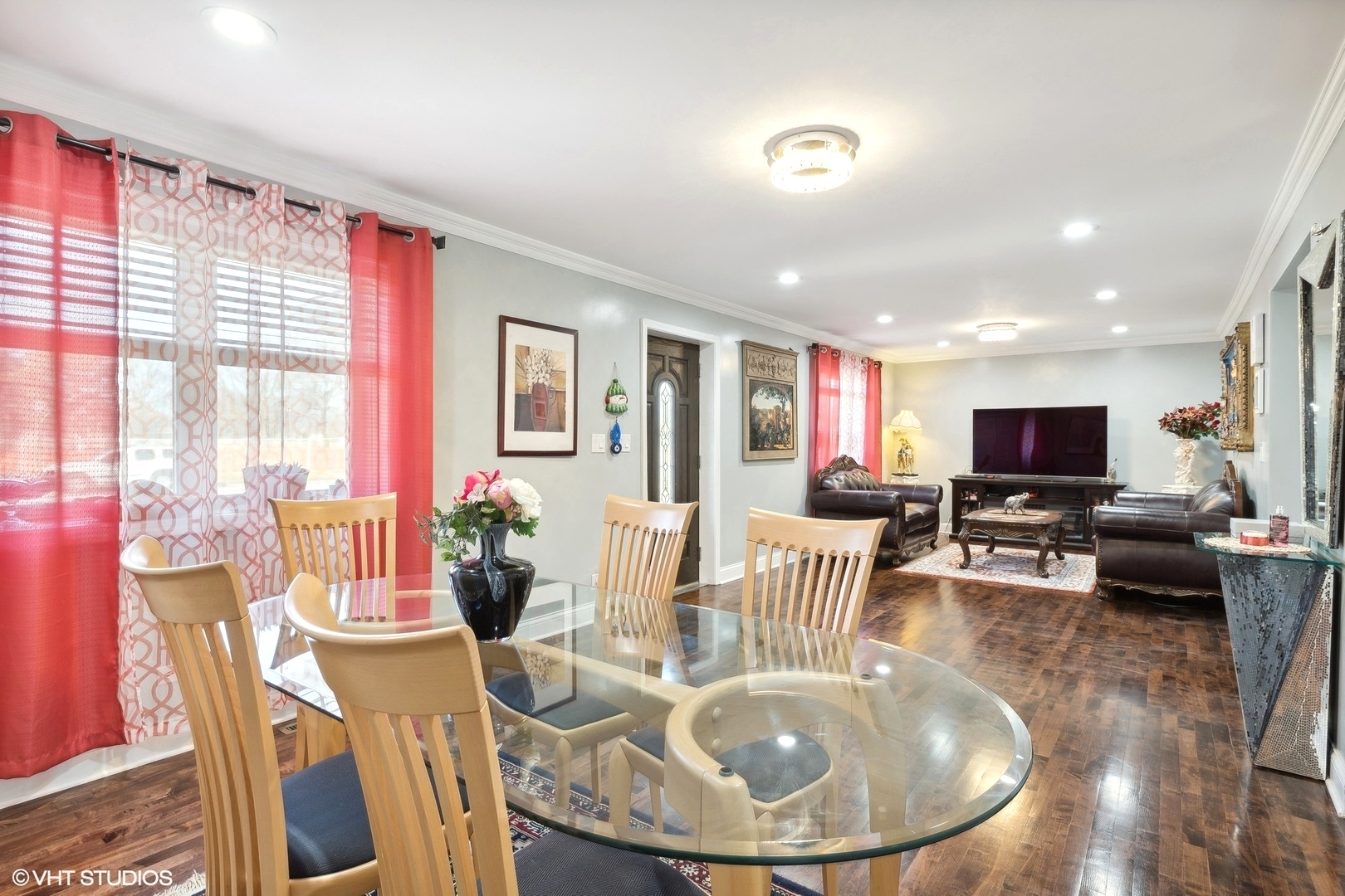 8297 Washington Street, Niles, Illinois, 60714, United States, 4 Bedrooms Bedrooms, ,3 BathroomsBathrooms,Residential,For Sale,8297 Washington Street,1499524