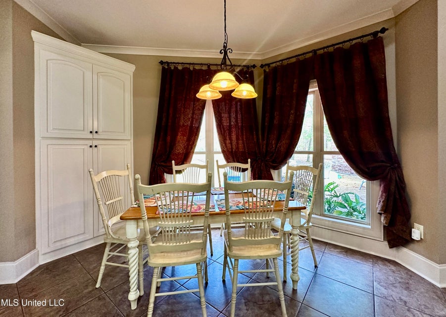 Clinton, Mississippi, 39056, United States, 4 Bedrooms Bedrooms, ,3 BathroomsBathrooms,Residential,For Sale,1998681